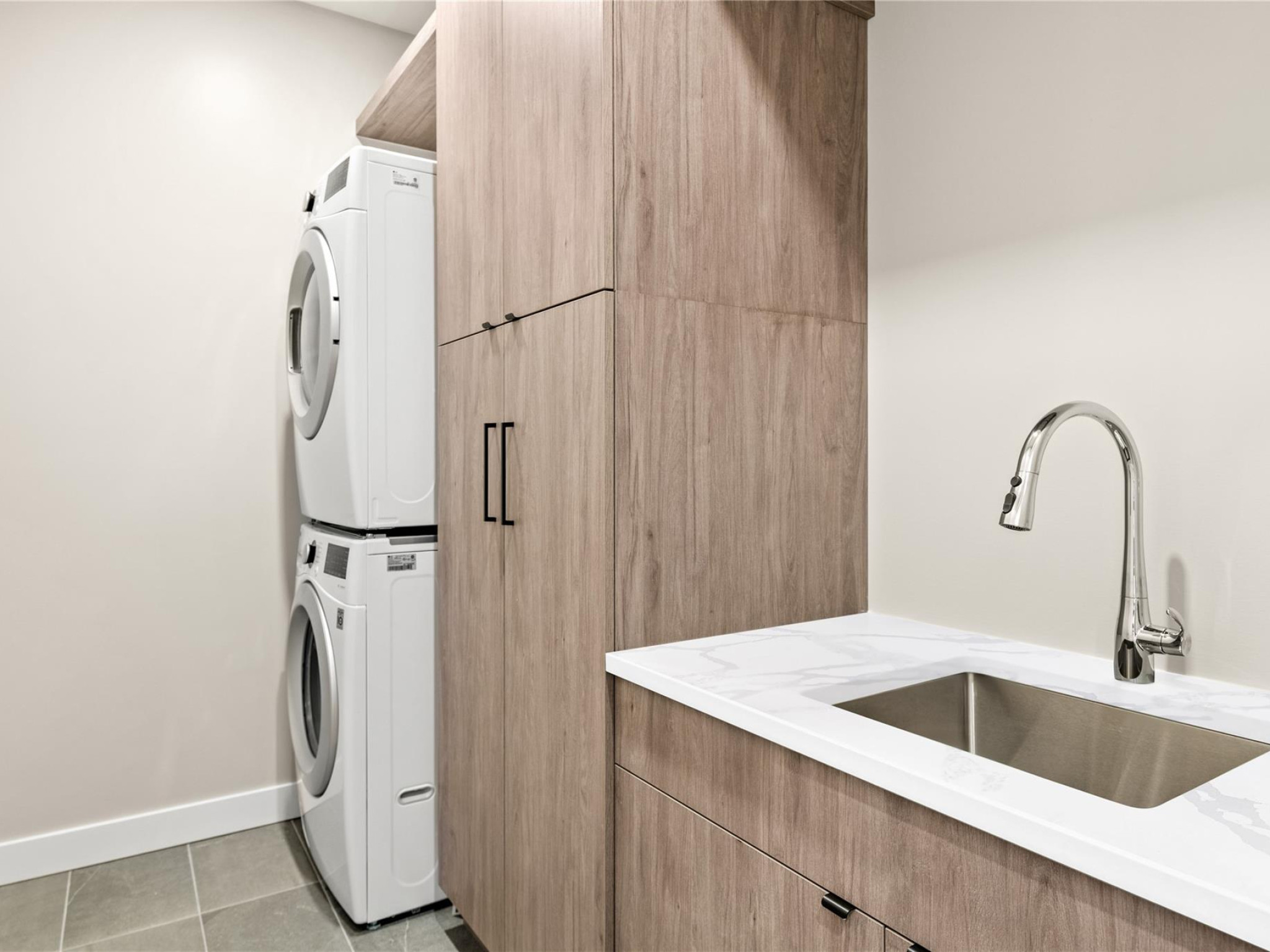 28-4000 Sunstone Way image 22