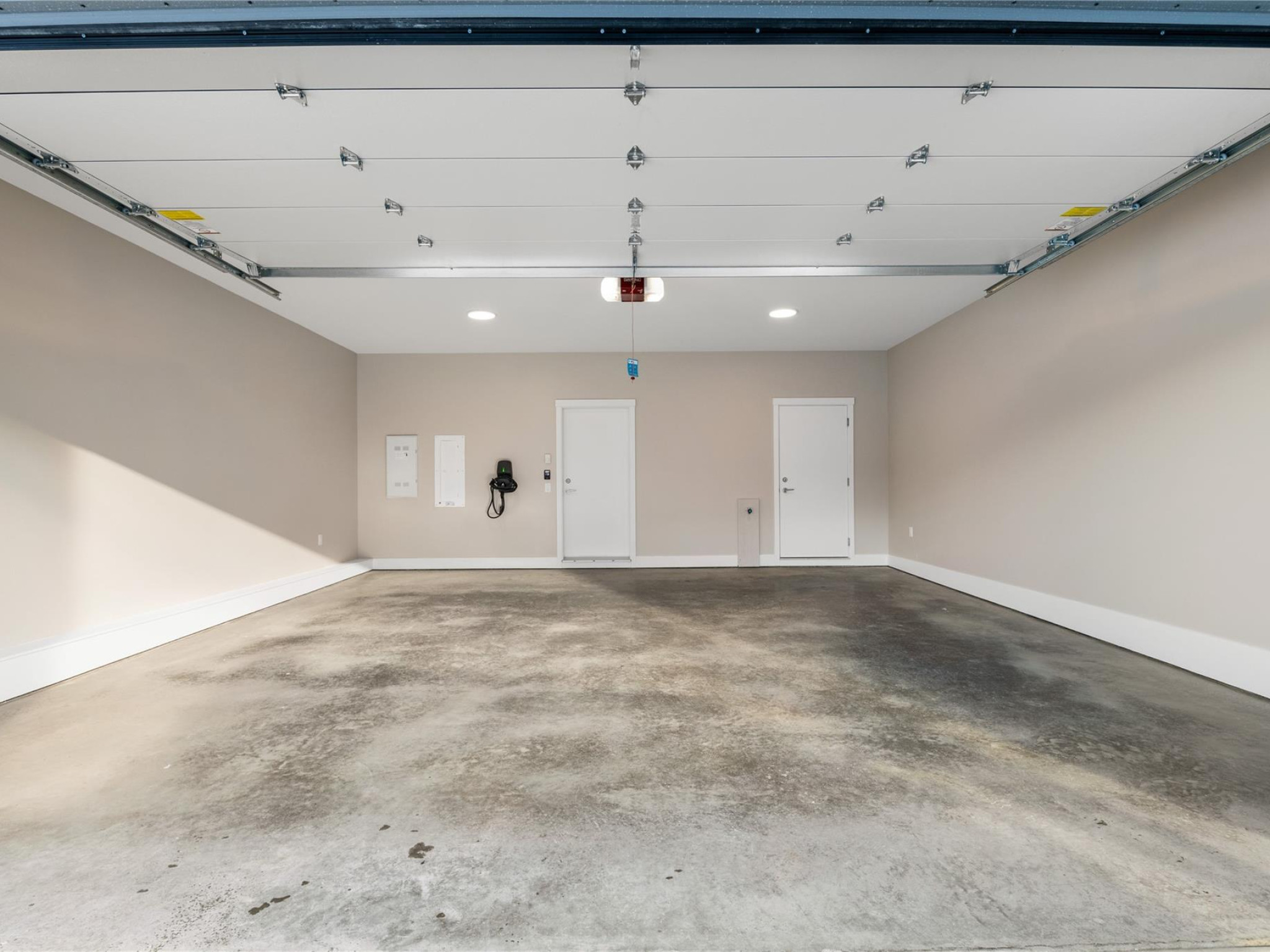 28-4000 Sunstone Way image 24