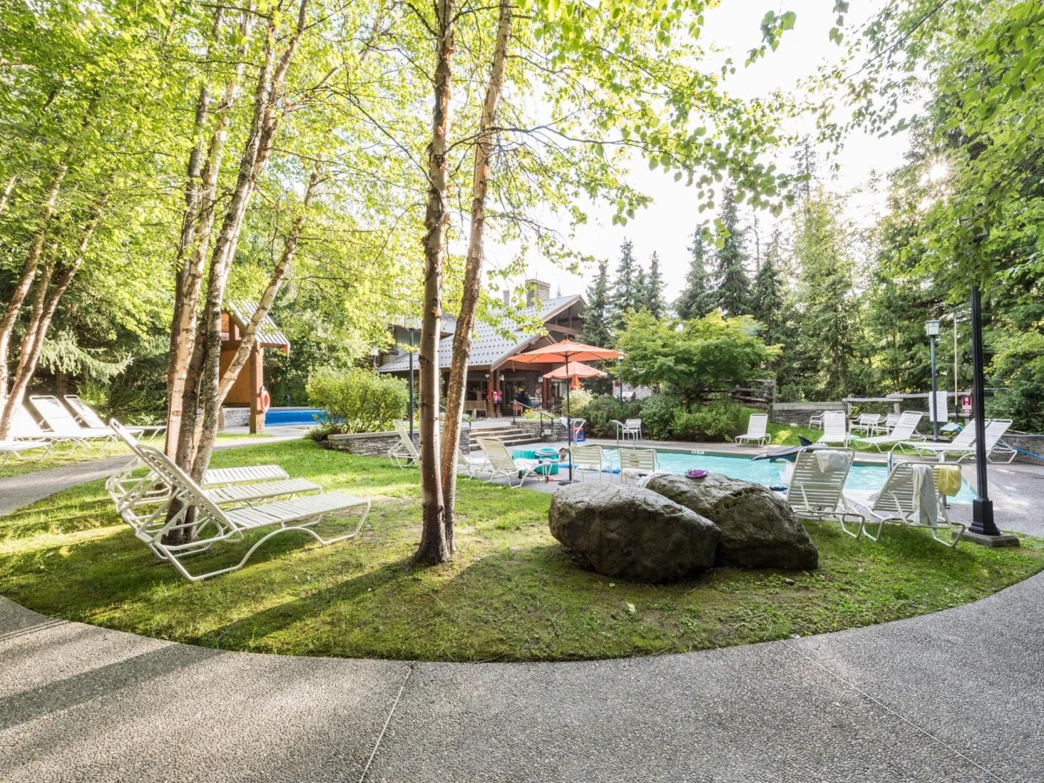 318 G1-4653 Blackcomb Way image 17