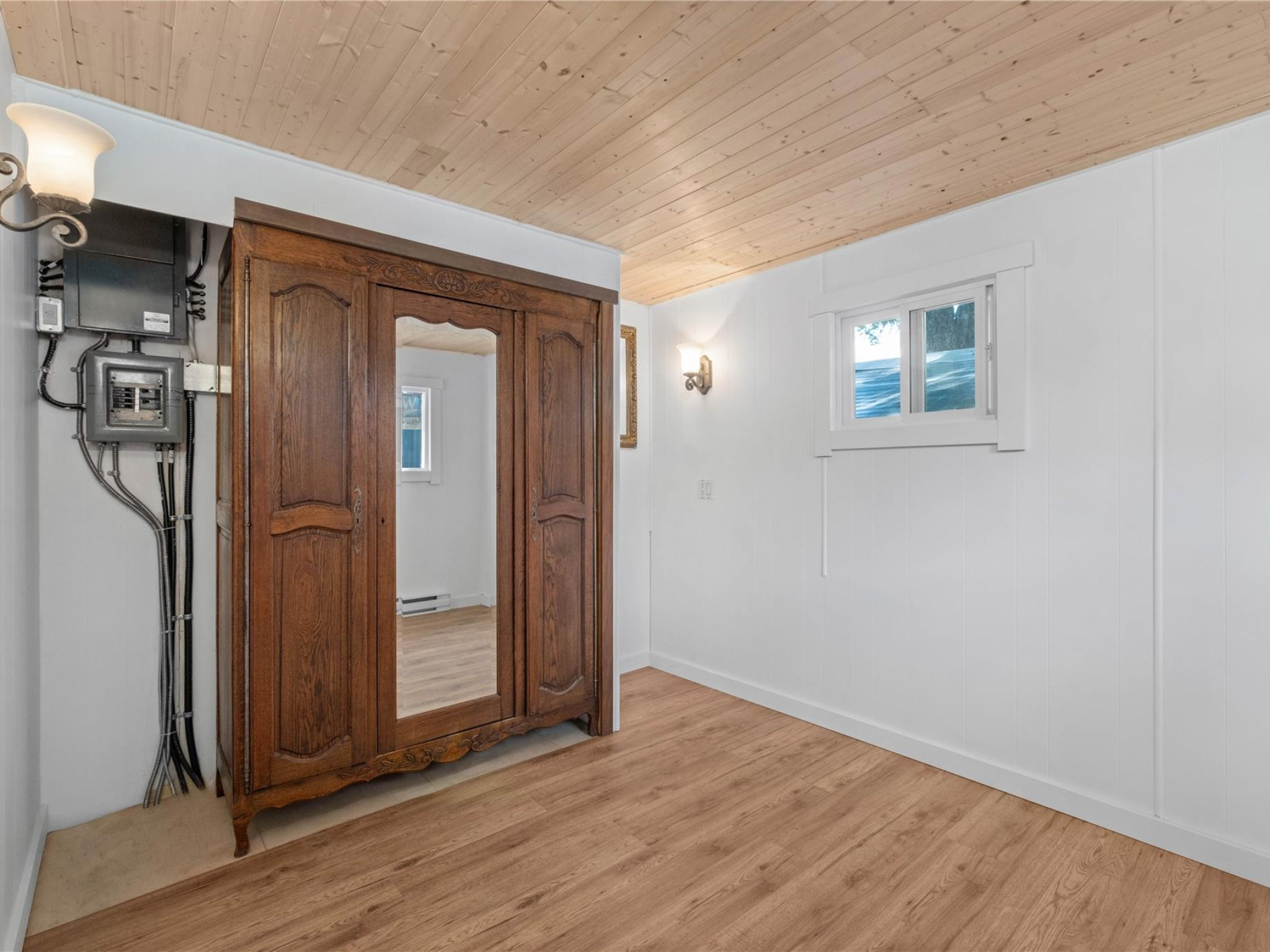 25-7370 Highway 99 image 11