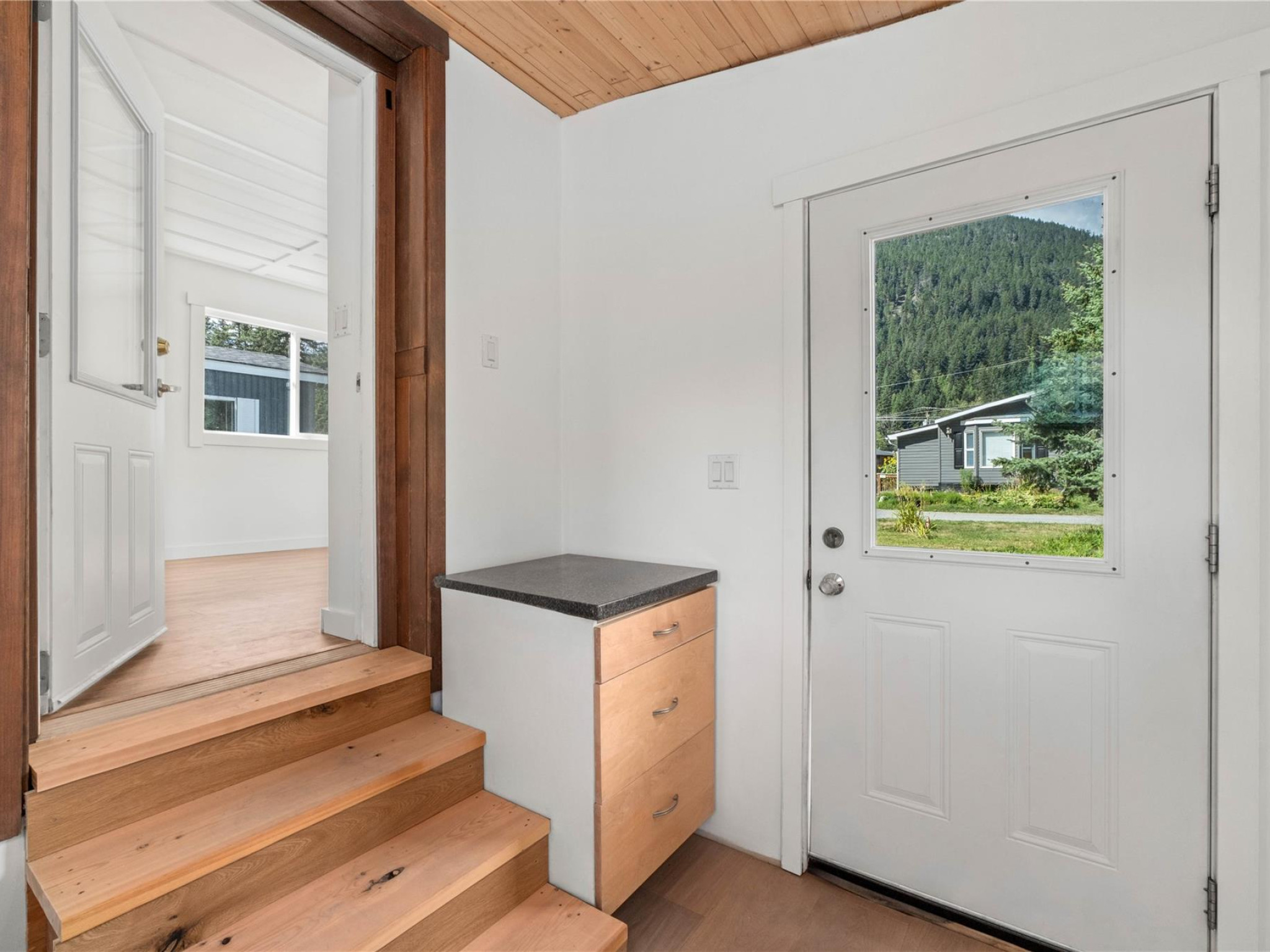 25-7370 Highway 99 image 17