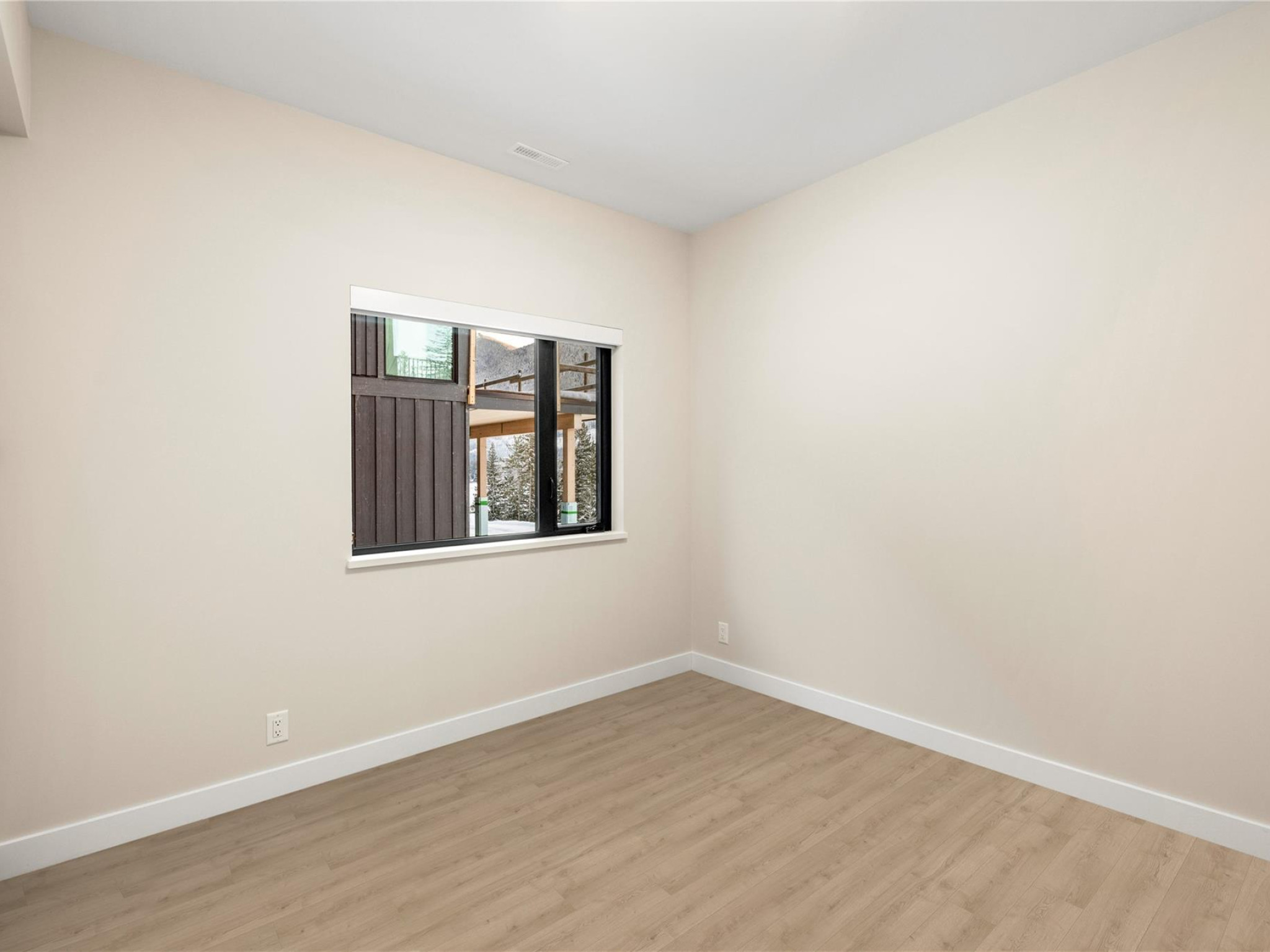 25-4000 Sunstone Way image 18