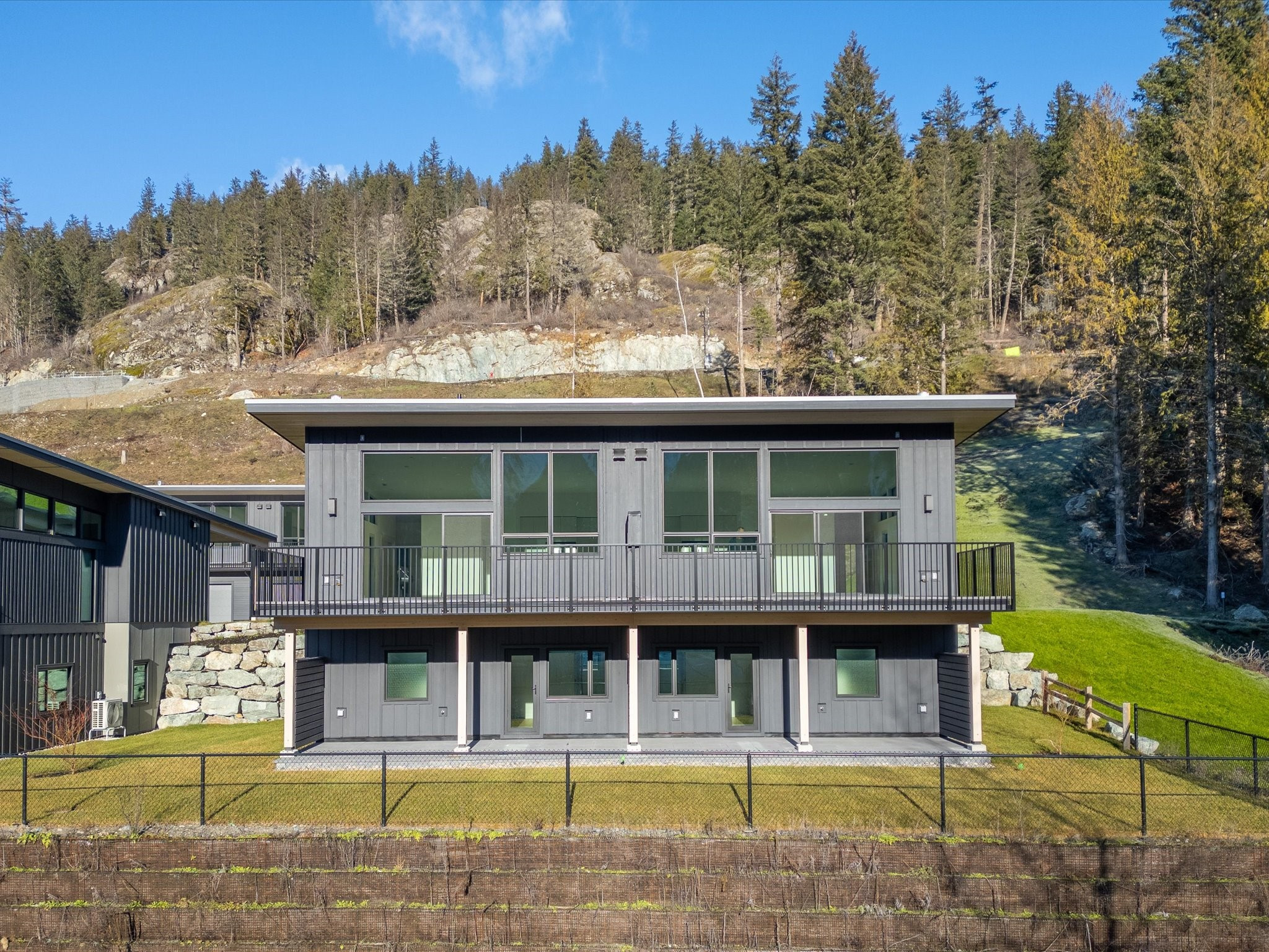 25-4000 Sunstone Way image 1