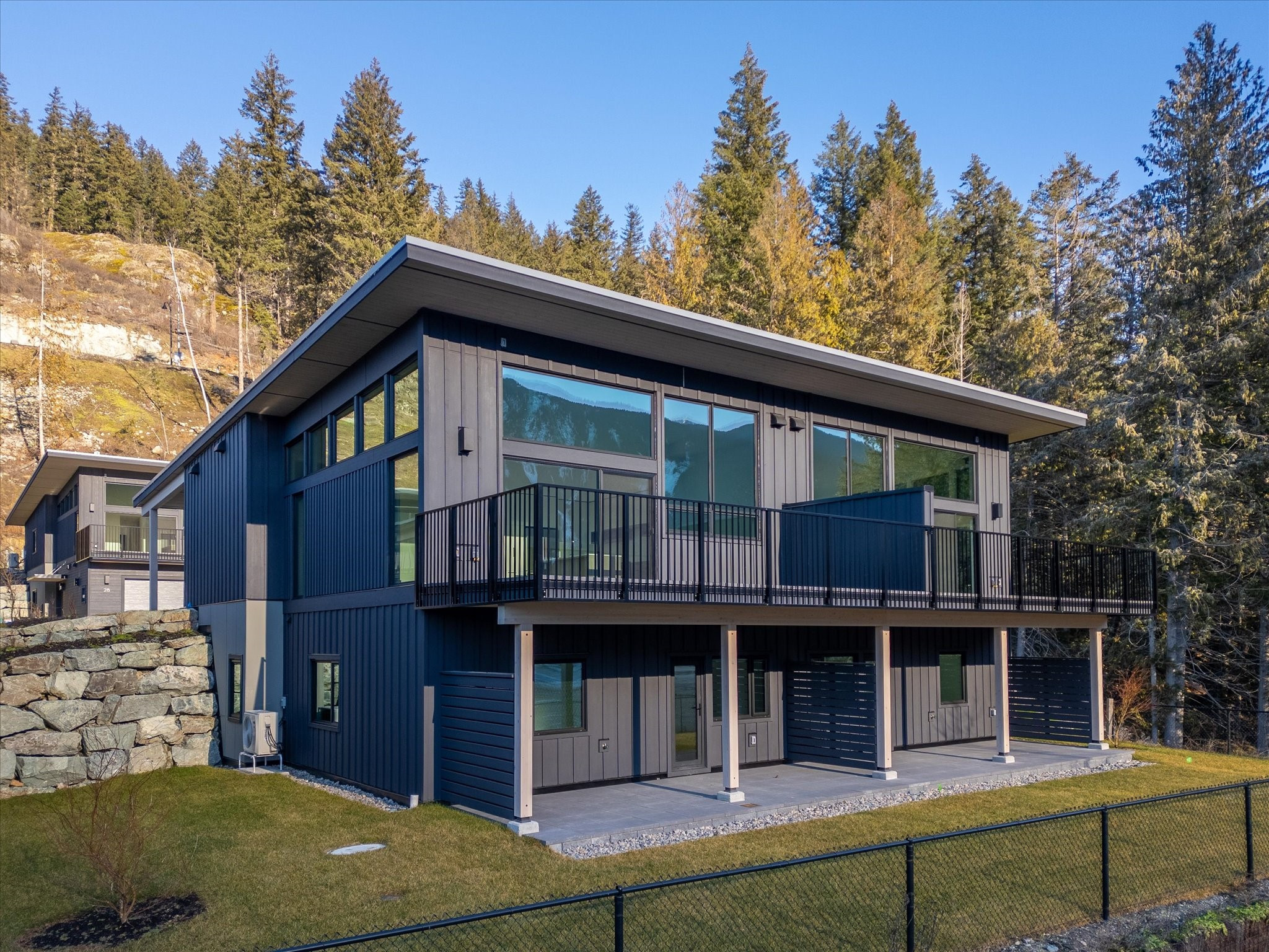 25-4000 Sunstone Way image 6