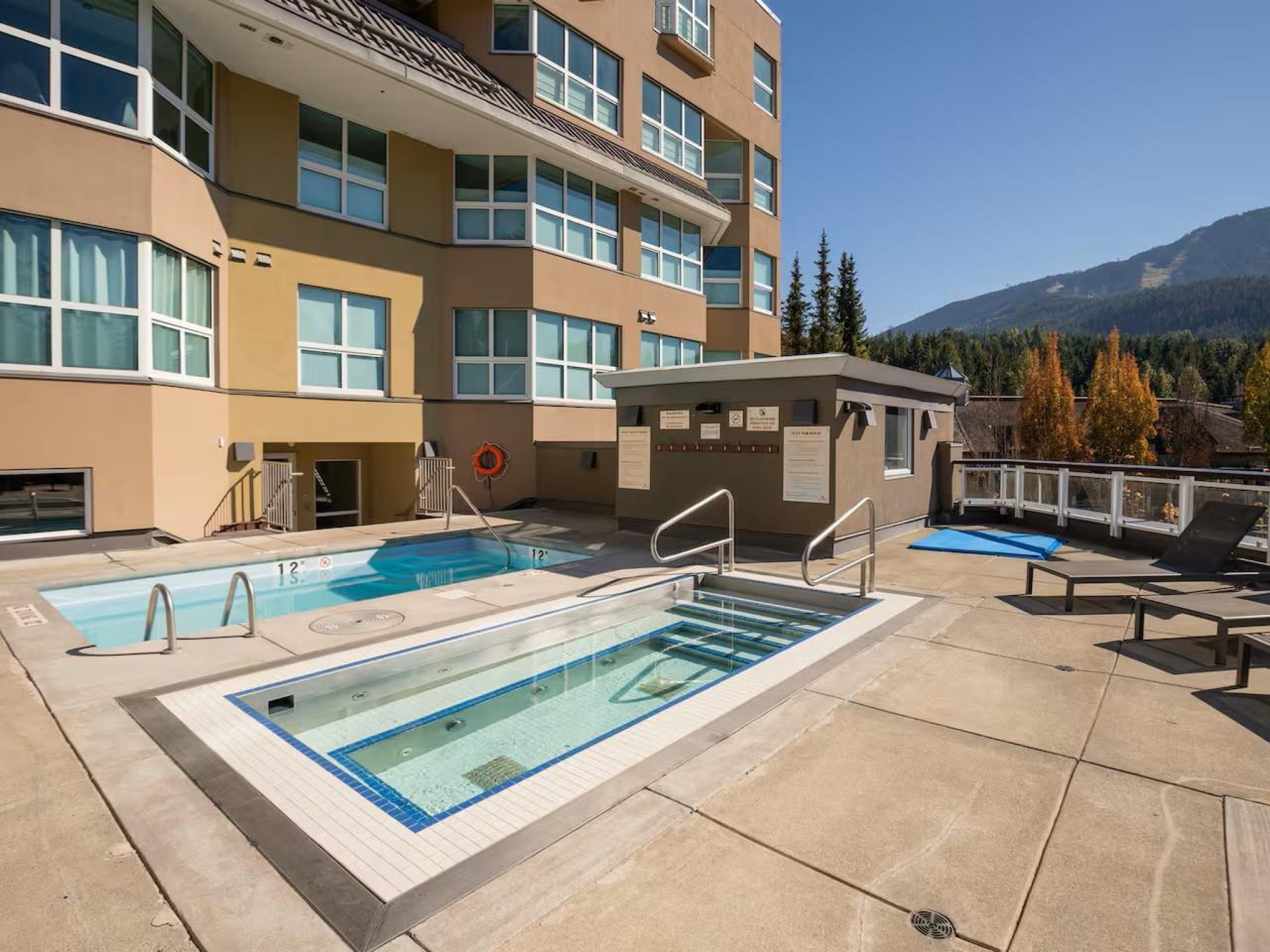 415-4557 Blackcomb Way image 17