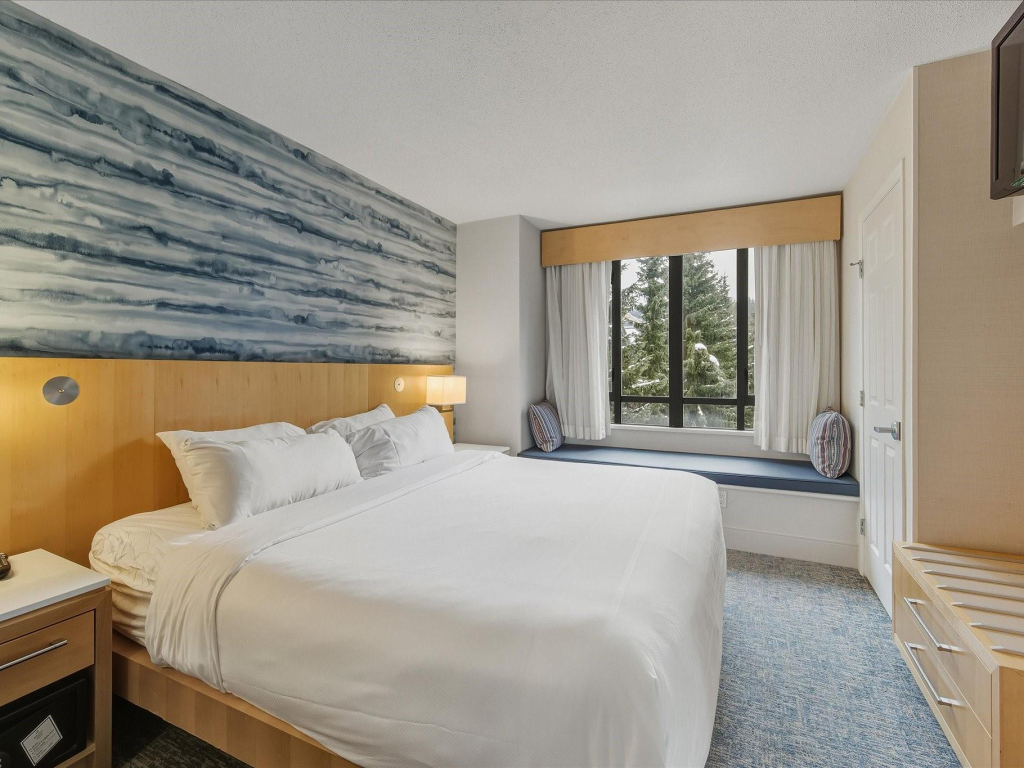 1409-4308 Main Street image 13