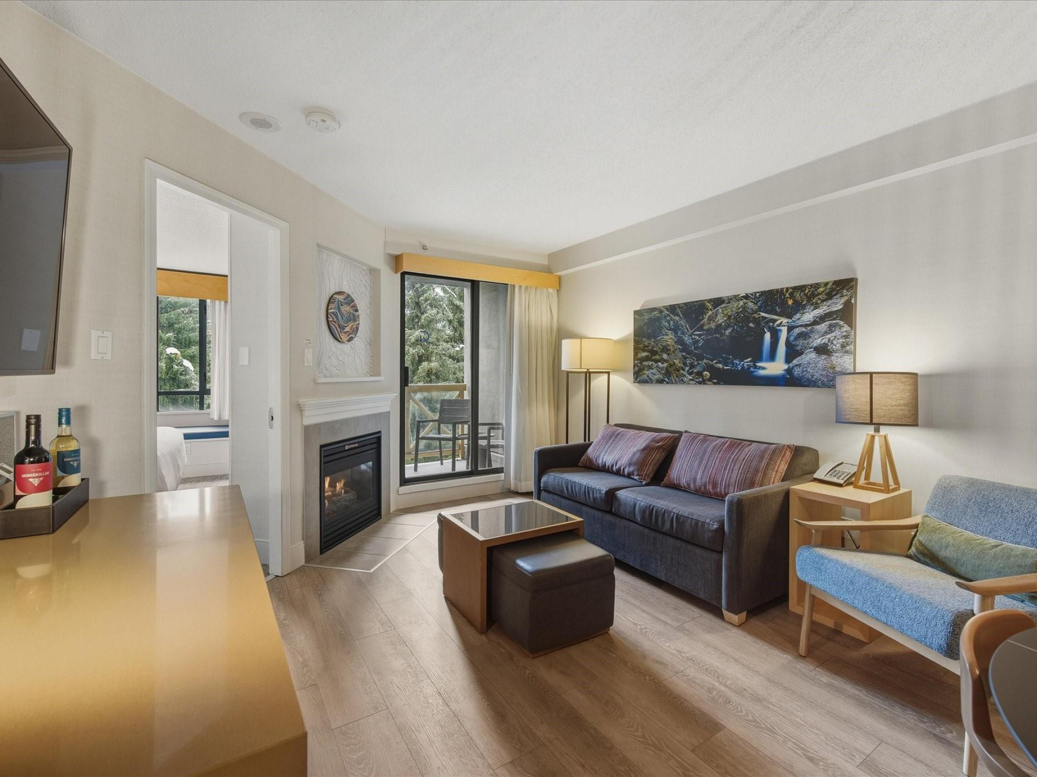 1409-4308 Main Street image 2