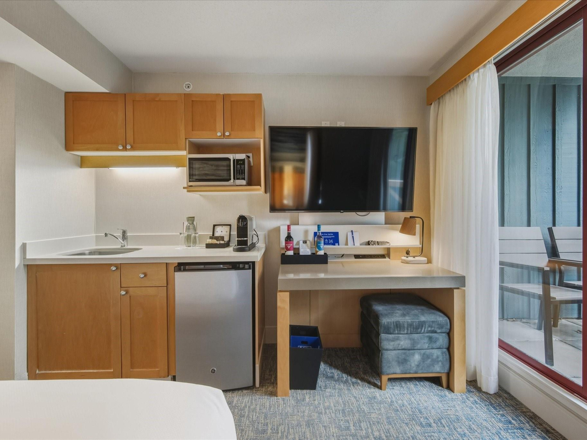 1266-4308 Main Street image 5