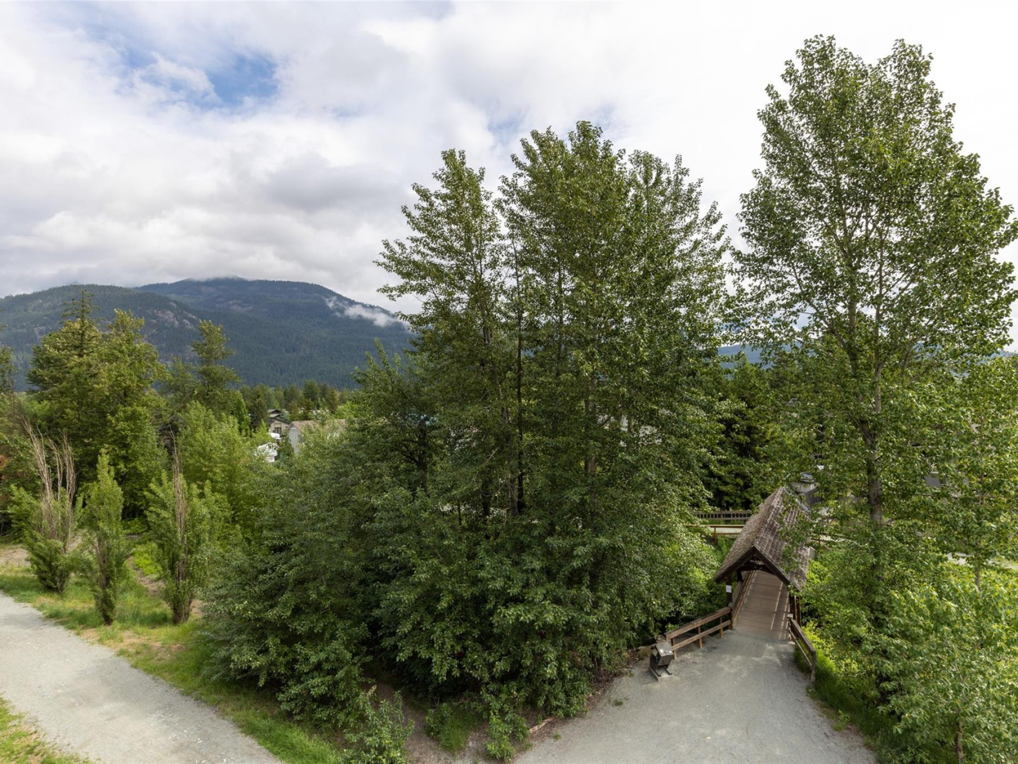 313-7350 Crabapple Court image 18