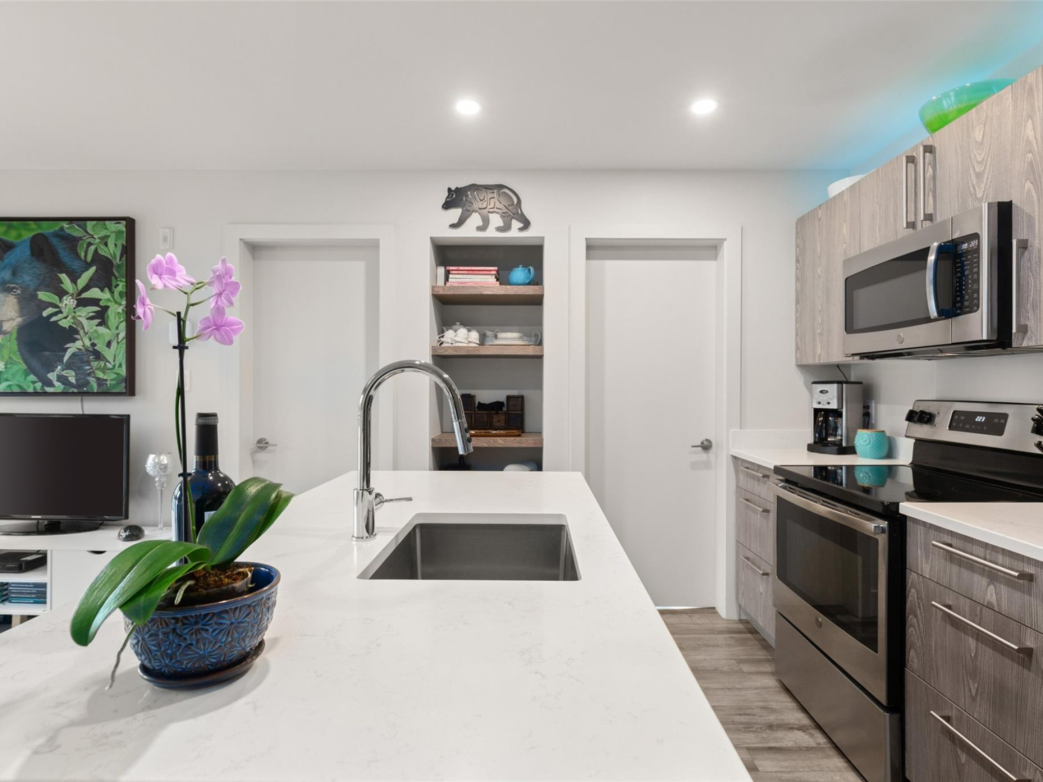 313-7350 Crabapple Court image 20