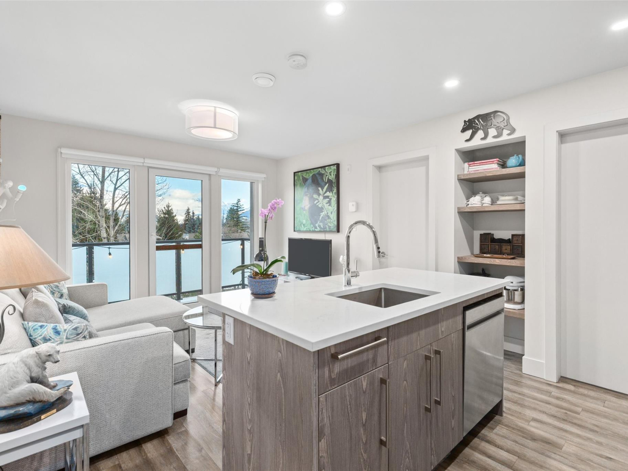 313-7350 Crabapple Court image 3