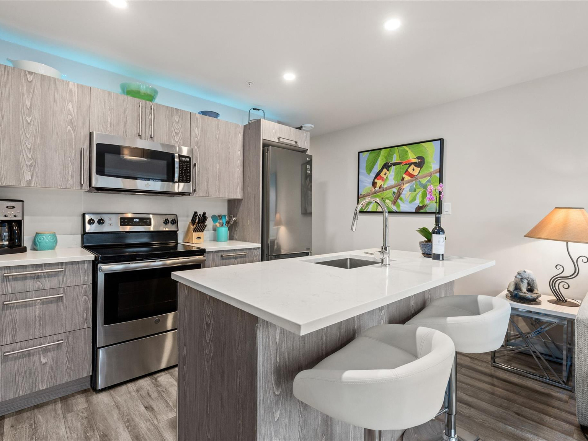 313-7350 Crabapple Court image 4