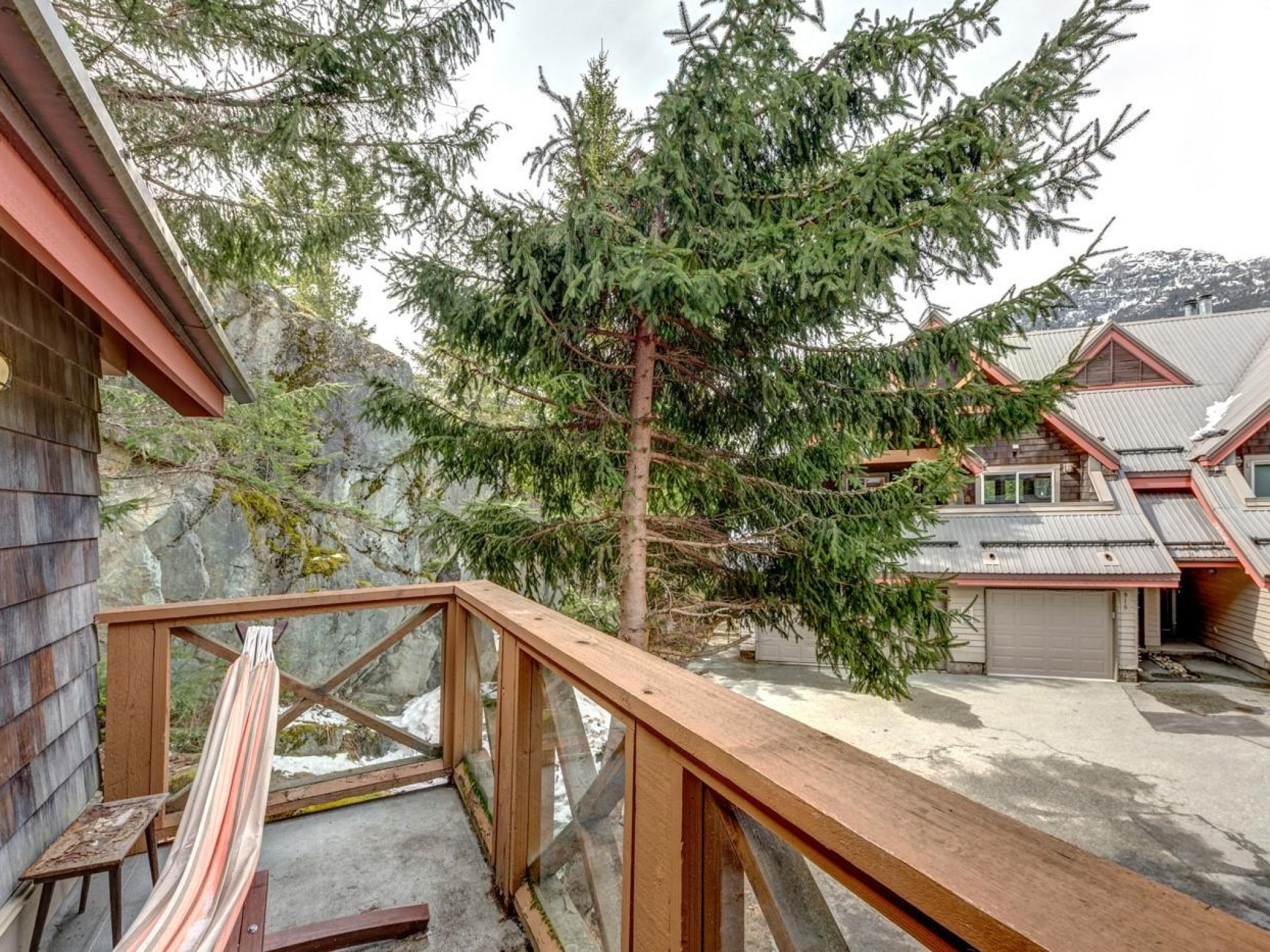 317-2222 Castle Drive image 11