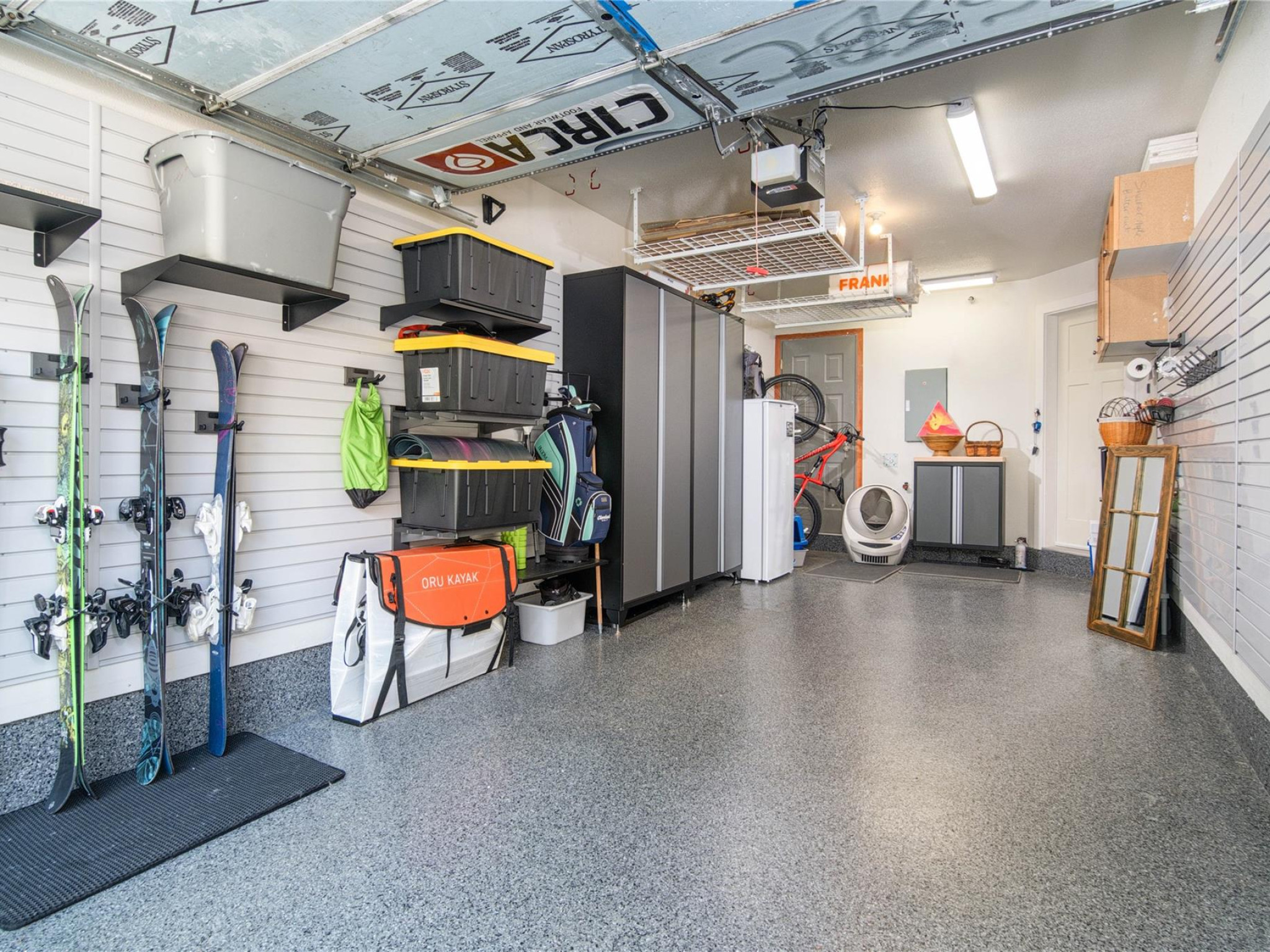 317-2222 Castle Drive image 16