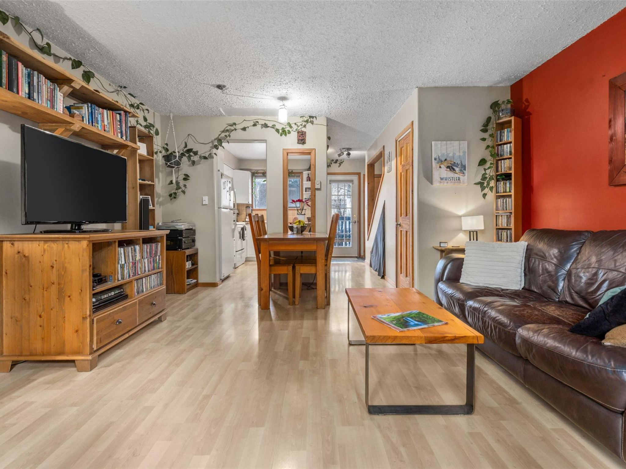 15-1470 Laurel Street image 11