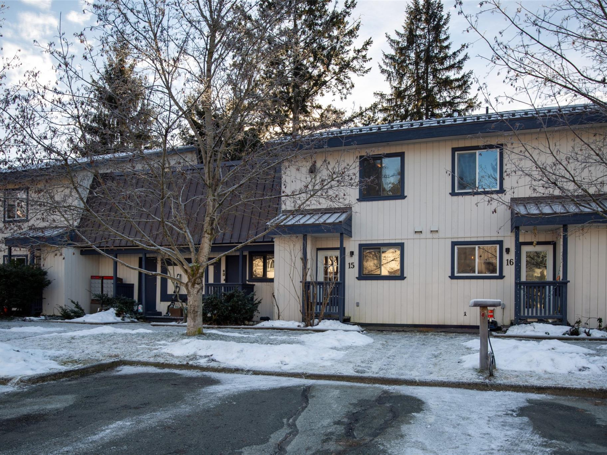 15-1470 Laurel Street image 30