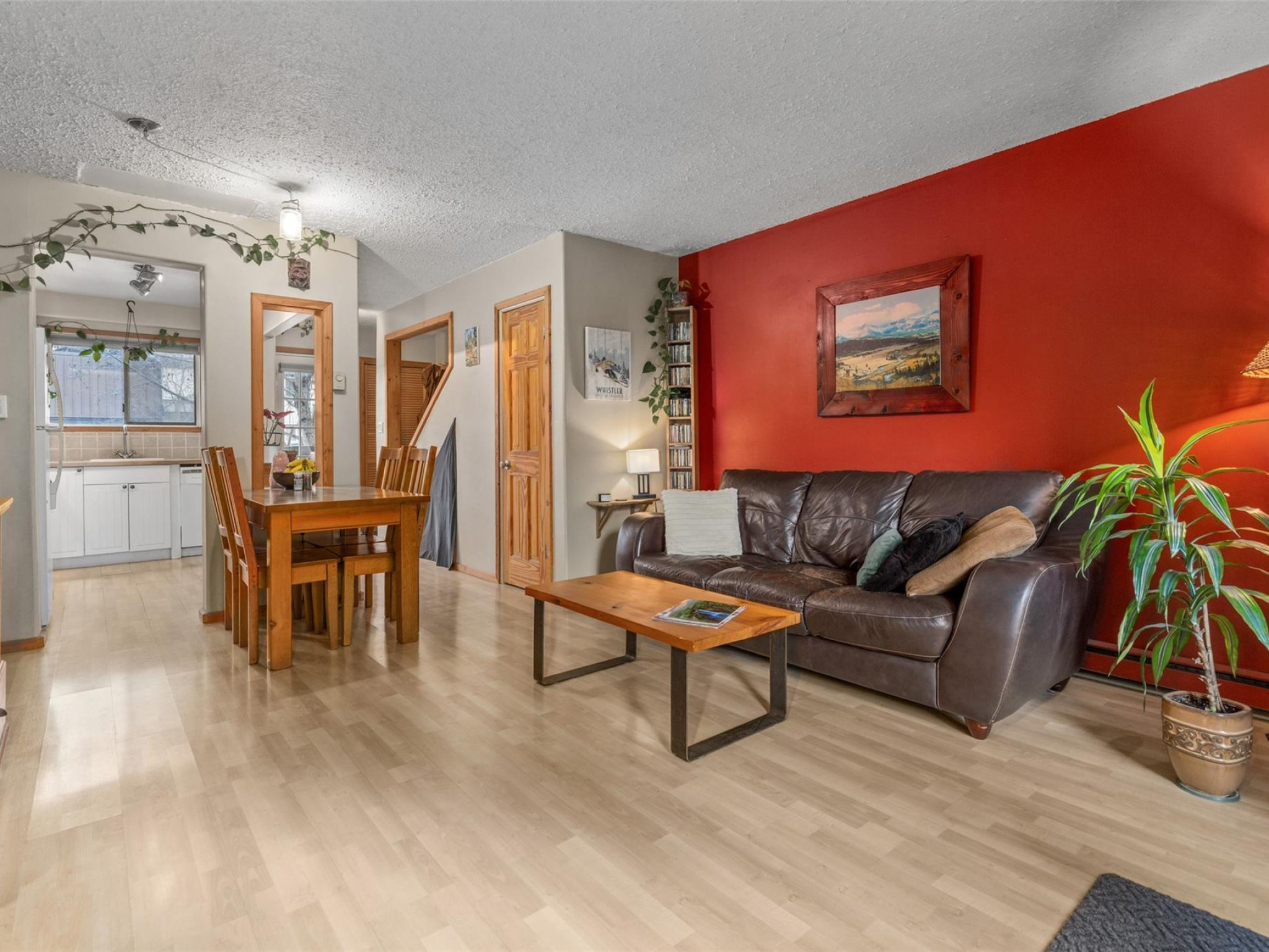 15-1470 Laurel Street image 4