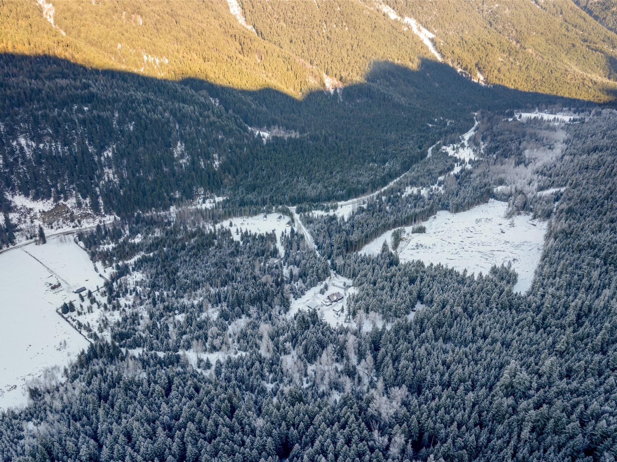 2730 Blackwater Road image 7