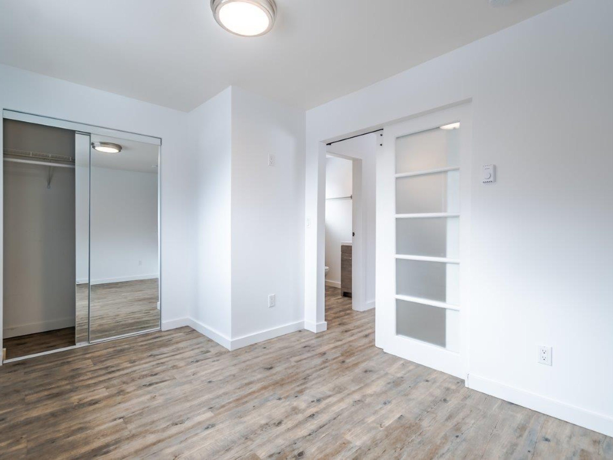 771 Foster Drive image 8