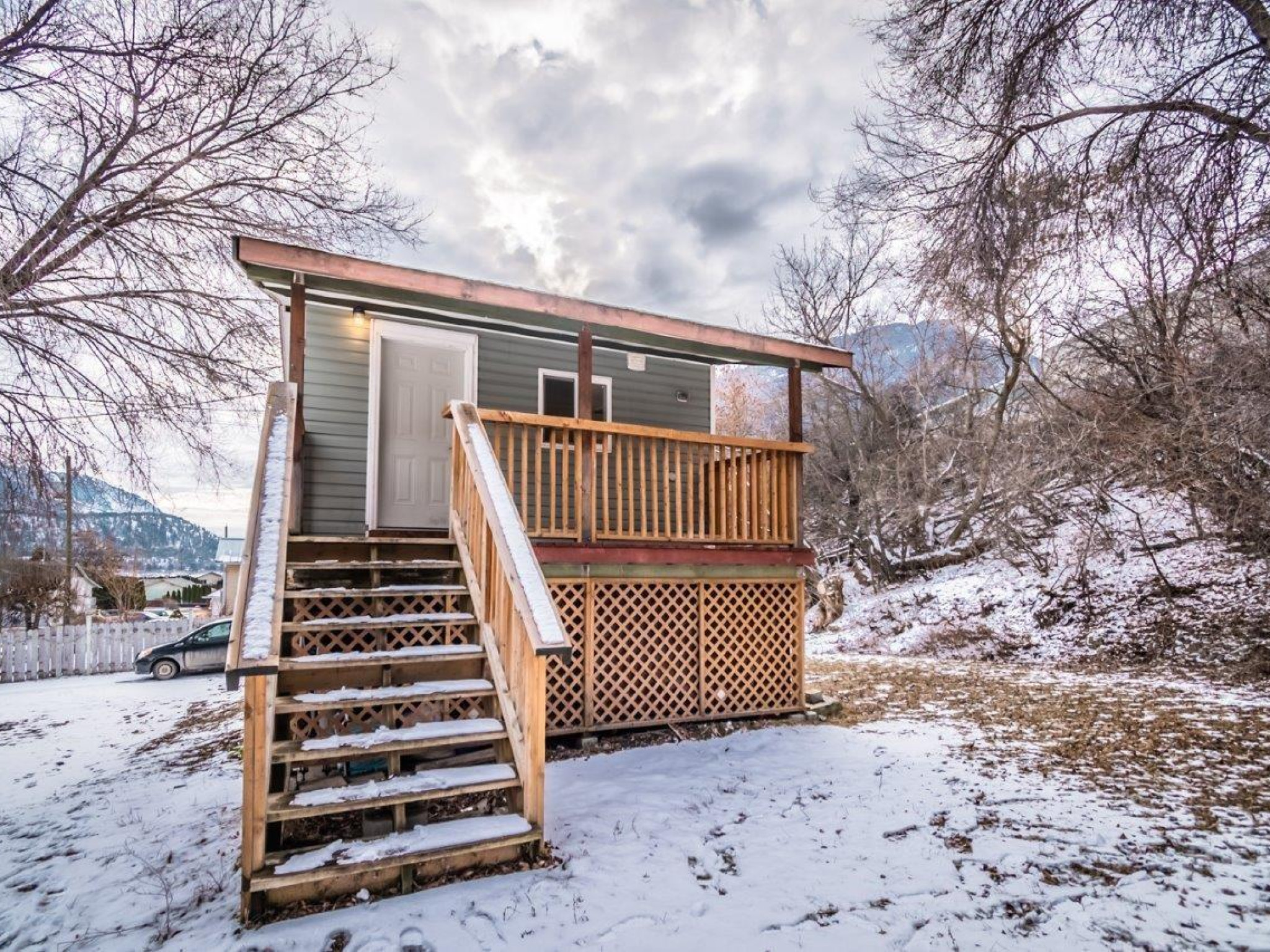 771 Foster Drive image 15