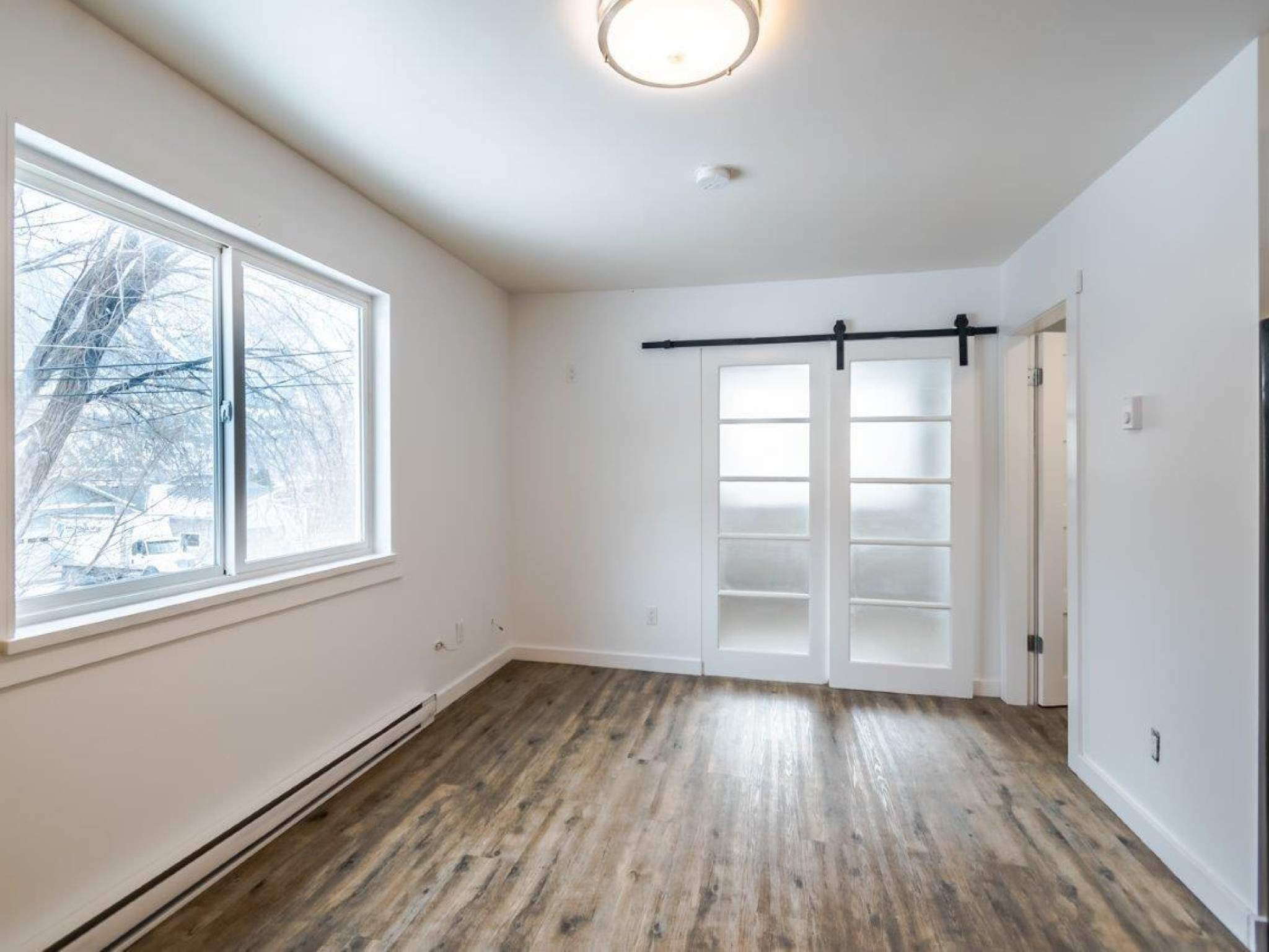 771 Foster Drive image 2