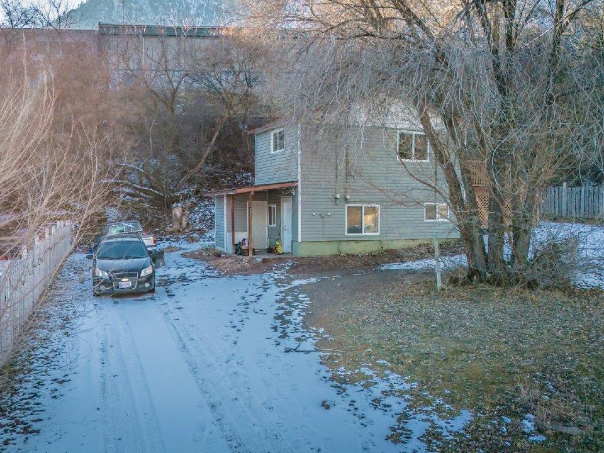 771 Foster Drive image 25