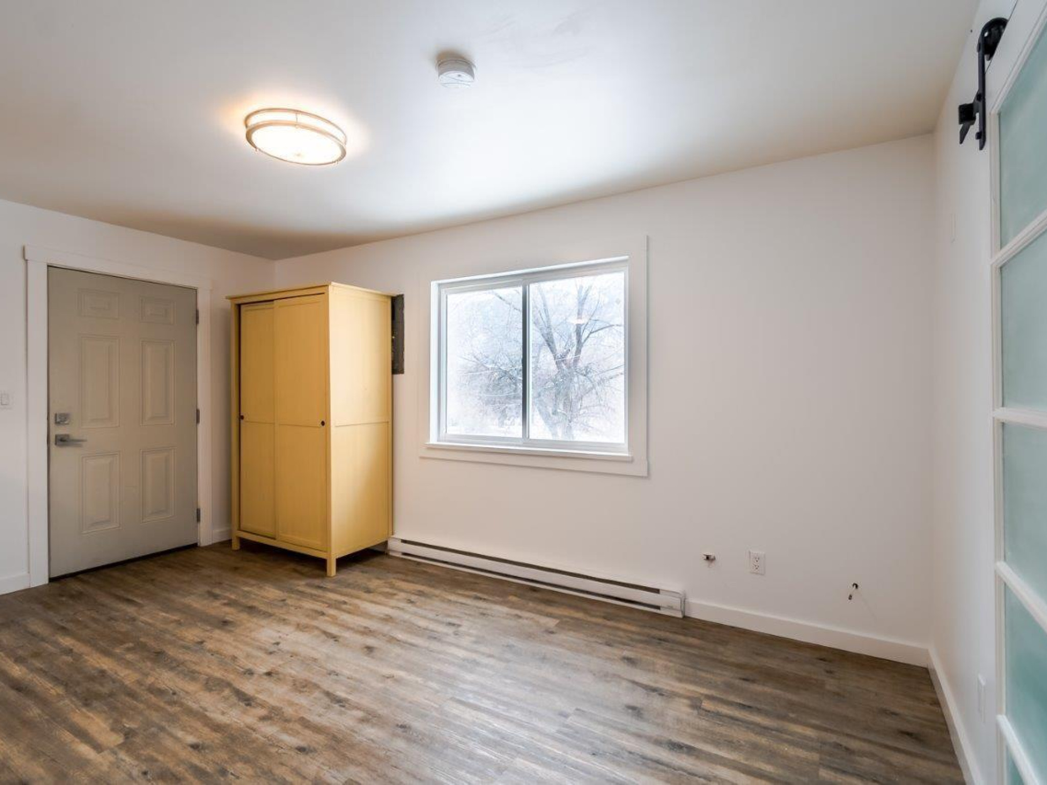 771 Foster Drive image 6