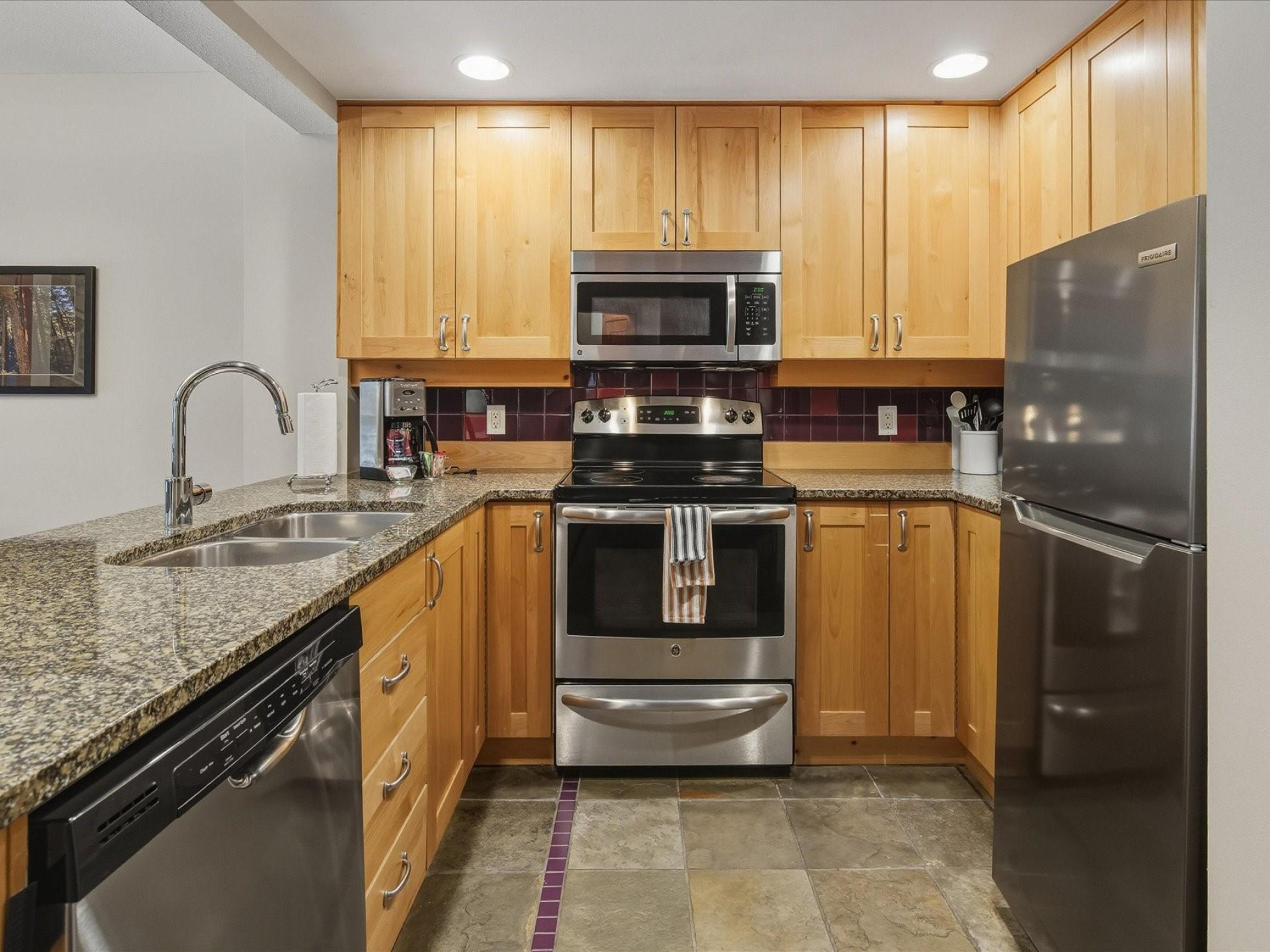 326D-2036 London Lane image 10