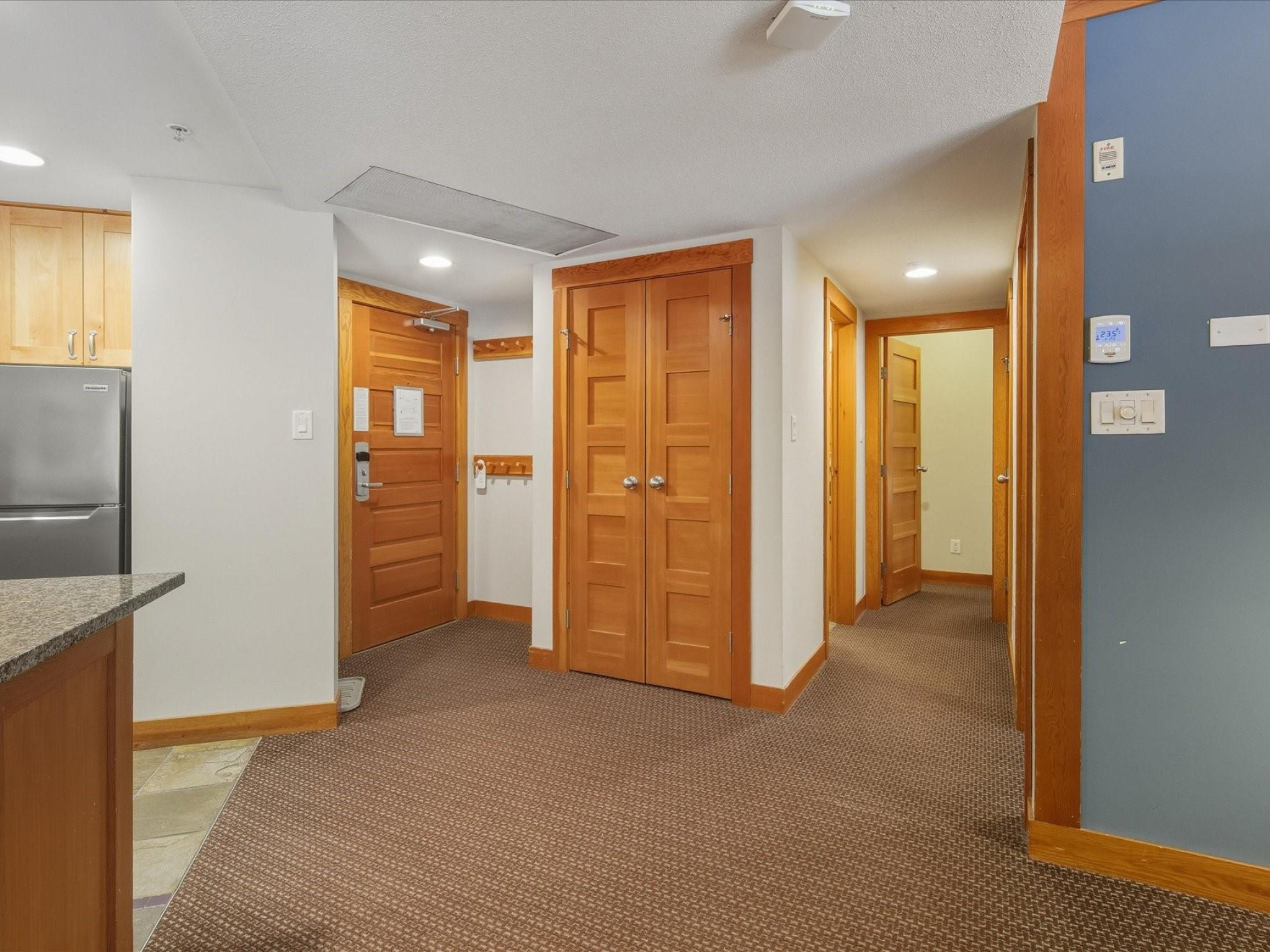 326D-2036 London Lane image 12