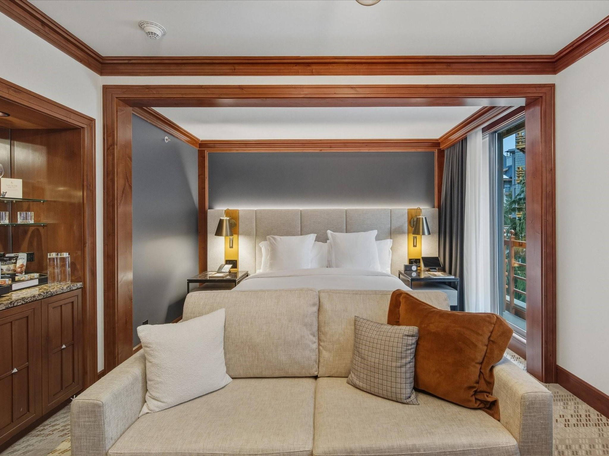 454-4591 Blackcomb Way image 4