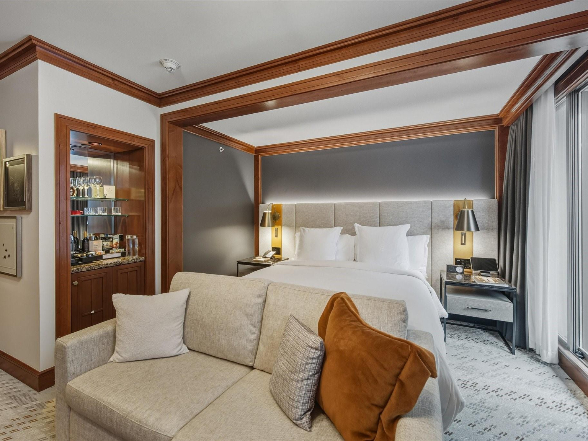 454-4591 Blackcomb Way image 5