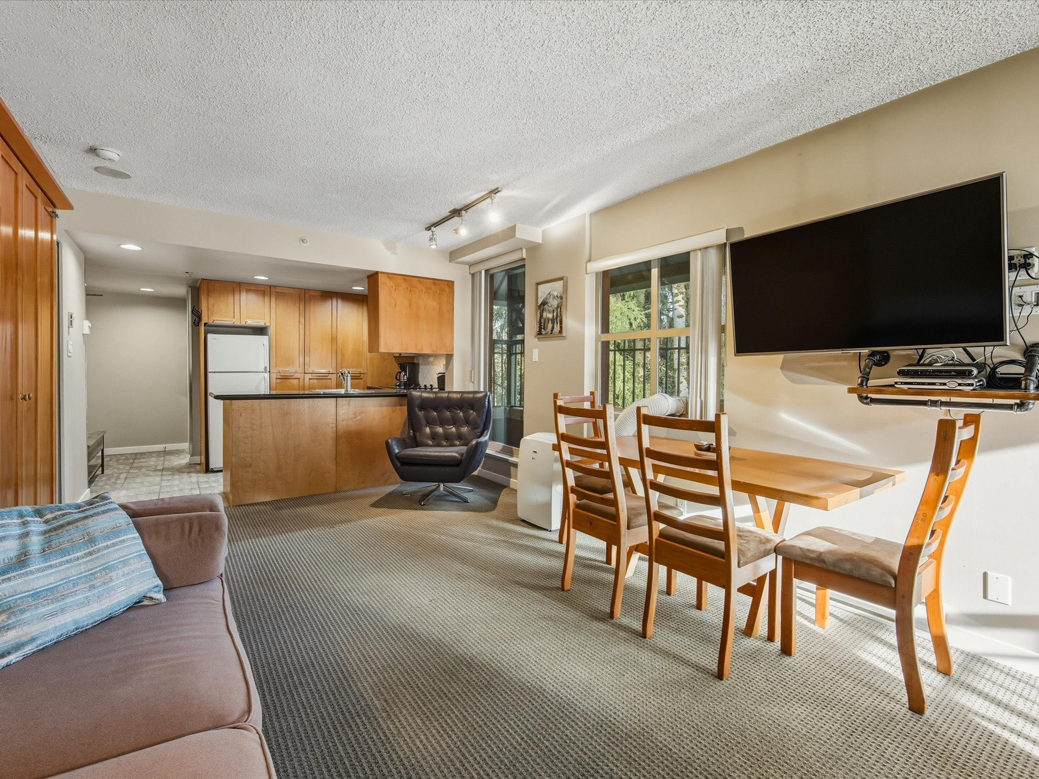 3308-4295 Blackcomb Way image 6