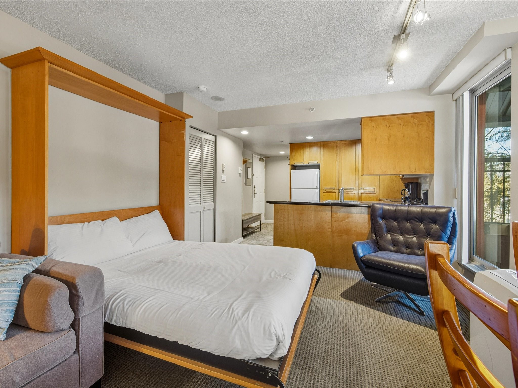 3308-4295 Blackcomb Way image 8