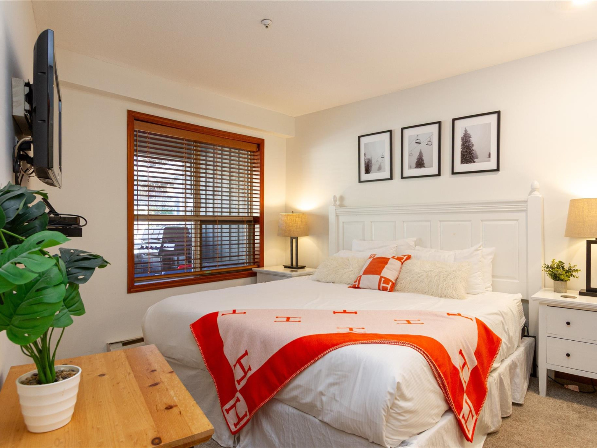 107-4800 Spearhead Drive image 3