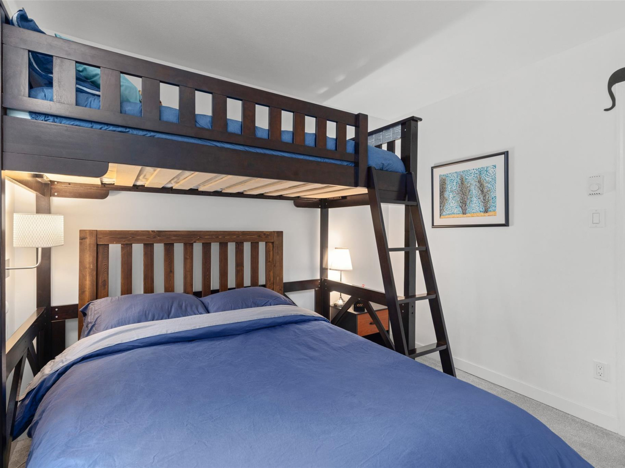 216-3070 Hillcrest Drive image 17