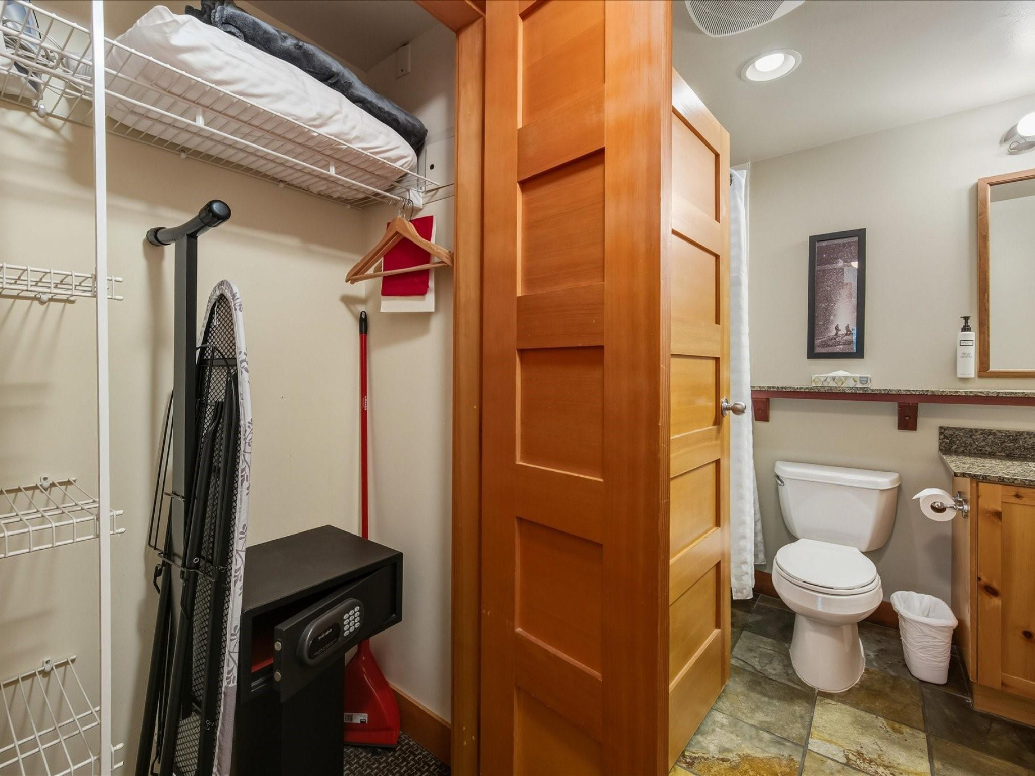 430D-2036 London Lane image 15