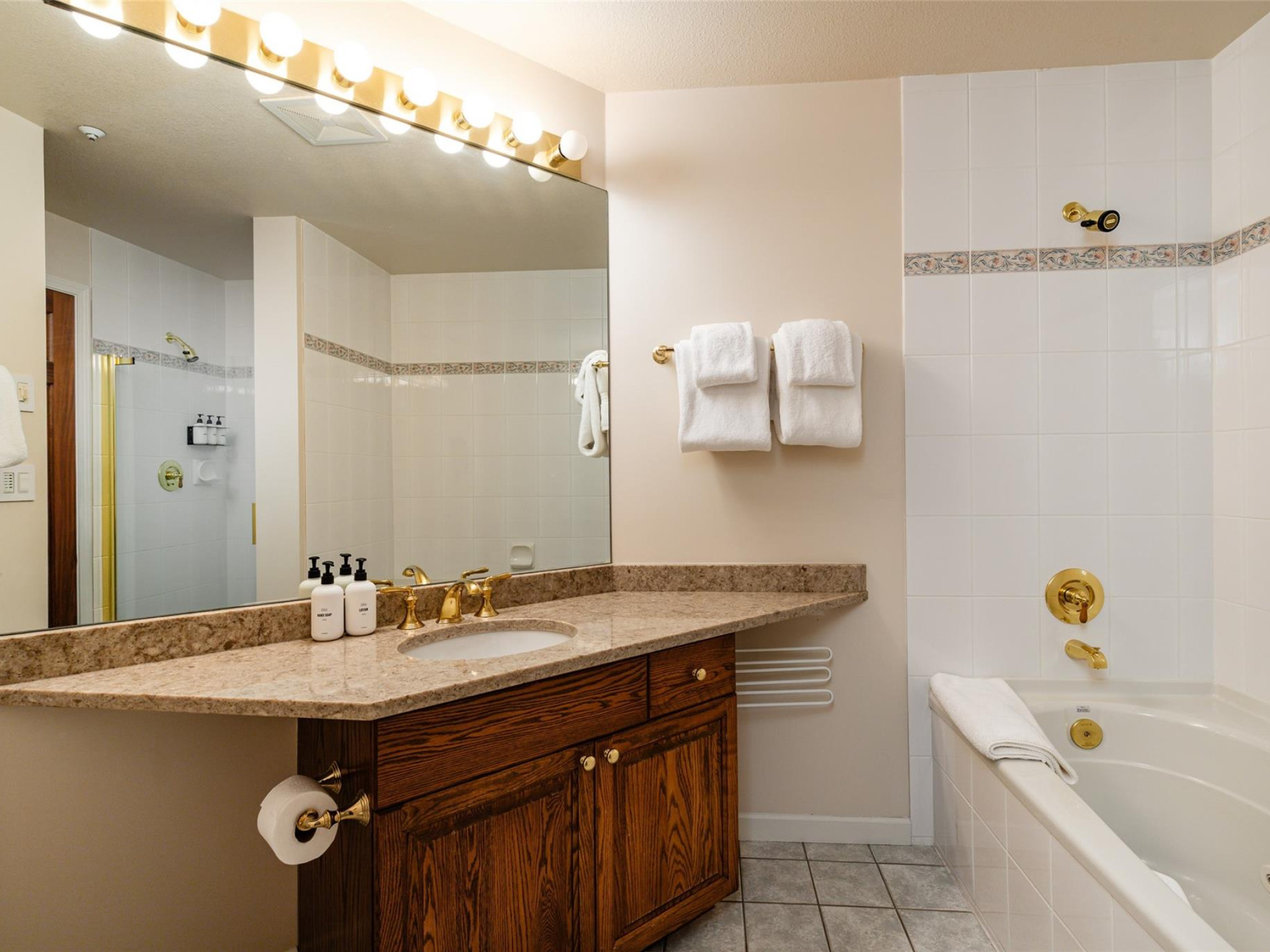 101-3201 Blueberry Drive image 15