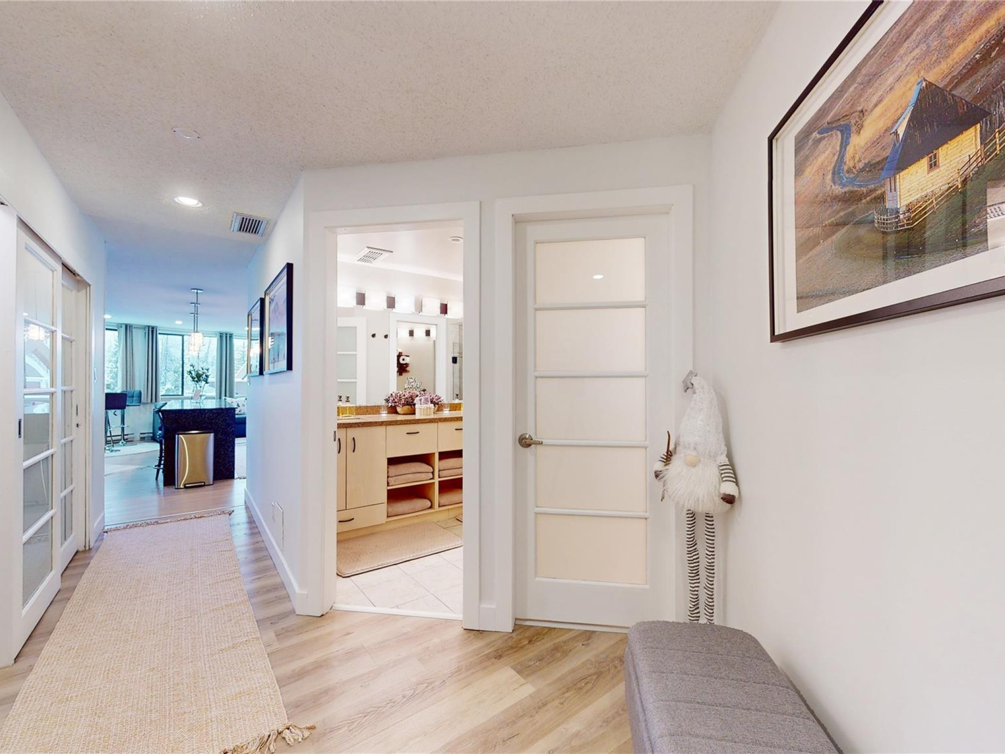 301-4111 Golfer's Approach image 10