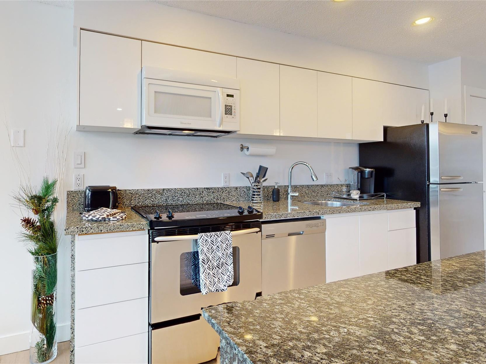 301-4111 Golfer's Approach image 14