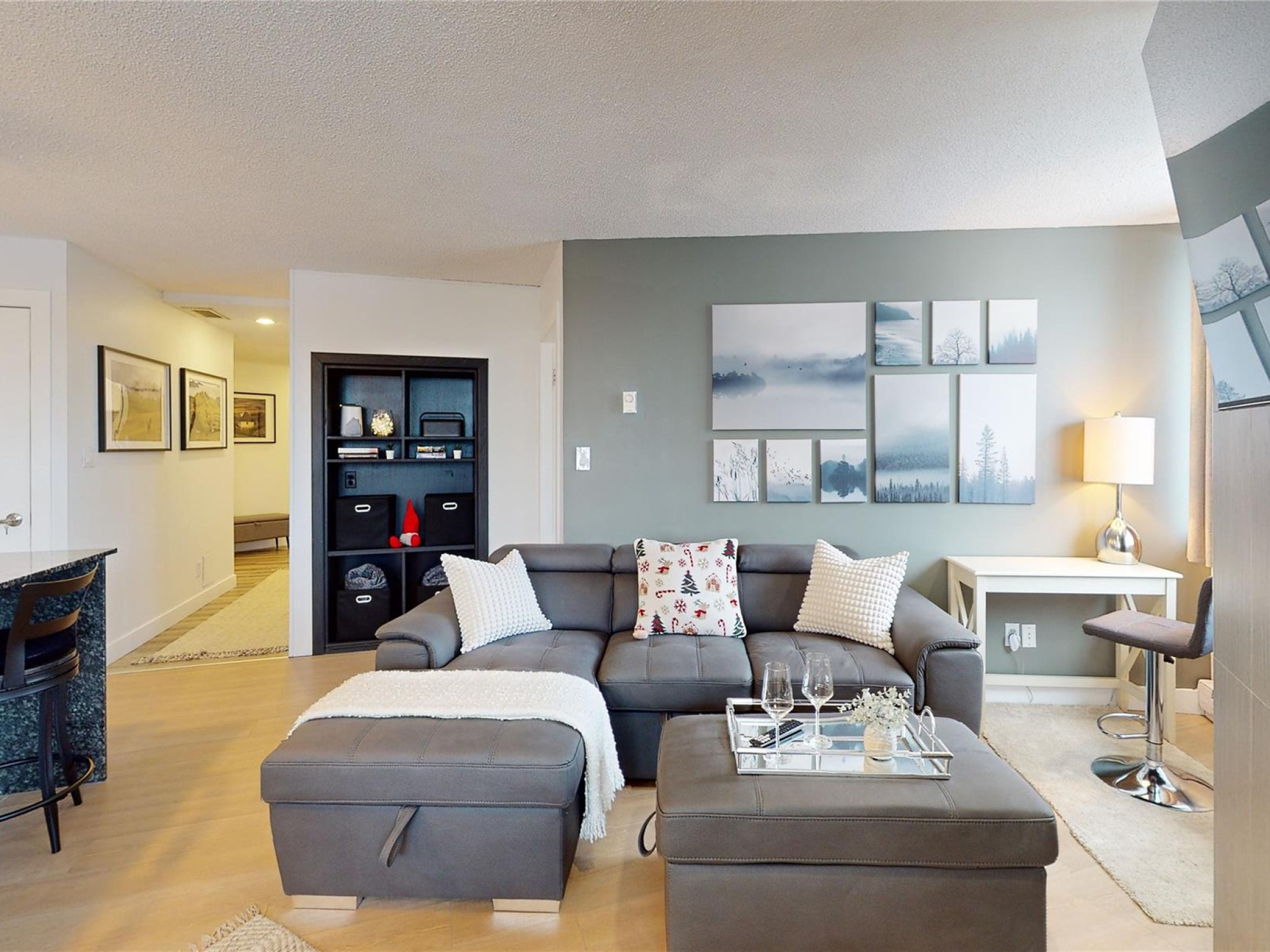 301-4111 Golfer's Approach image 2