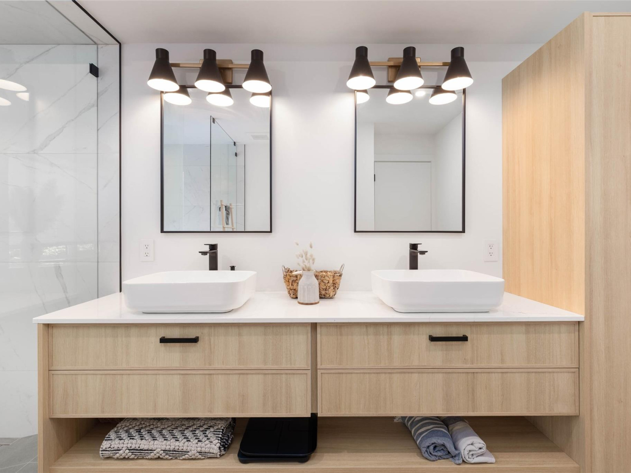 7676 Cerulean Drive image 22