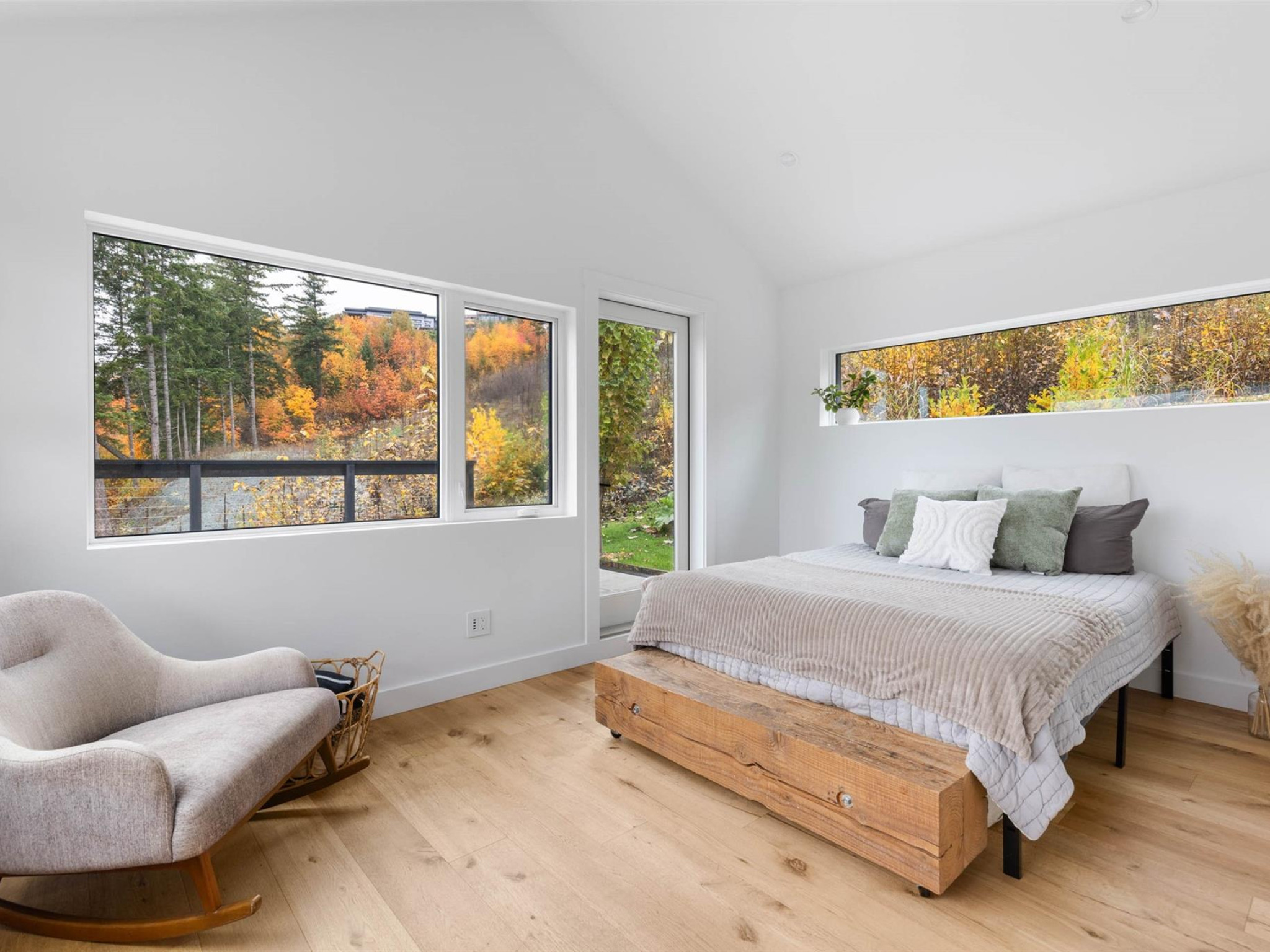 7676 Cerulean Drive image 26