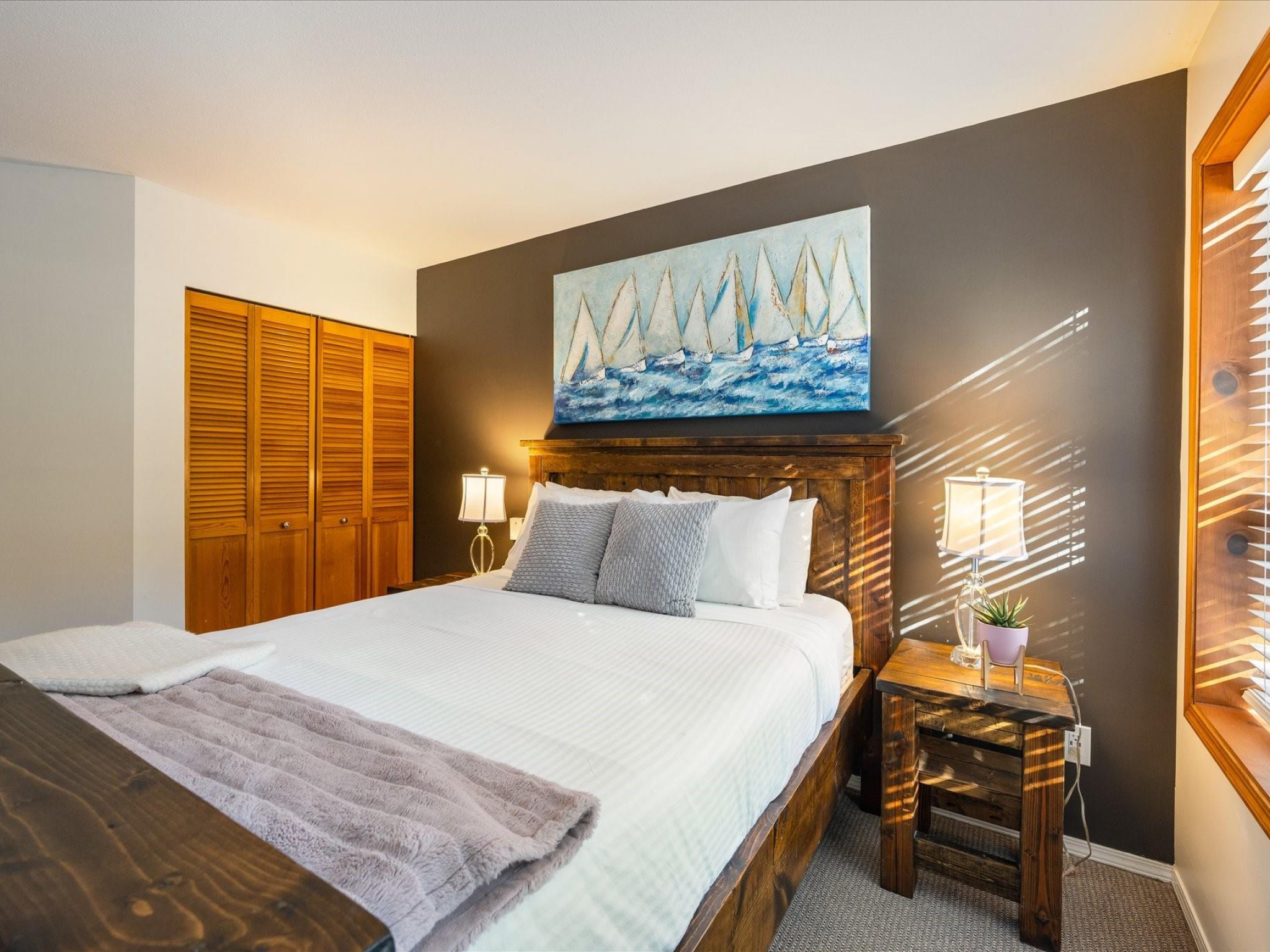 204-4821 Spearhead Drive image 13