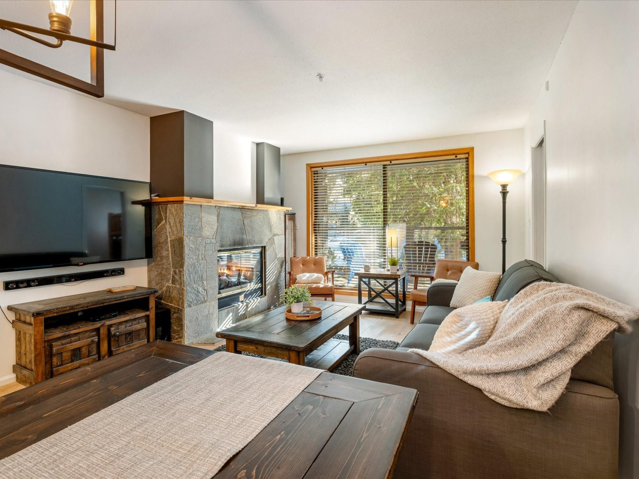 204-4821 Spearhead Drive image 2