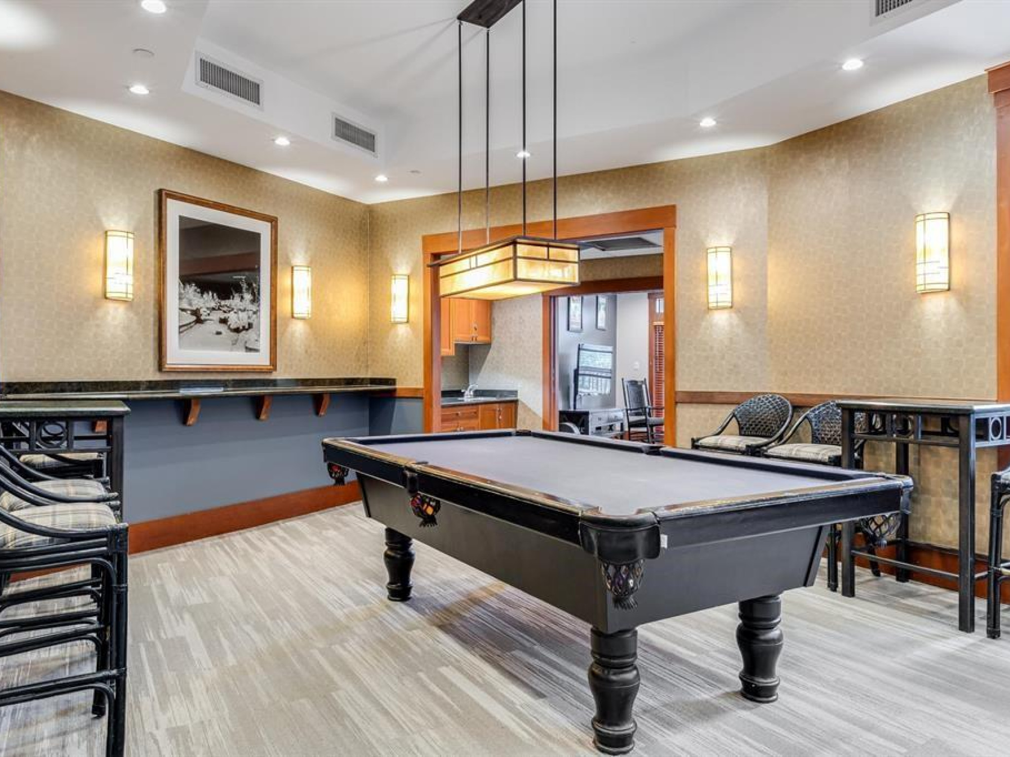 206 G3-4653 Blackcomb Way image 4