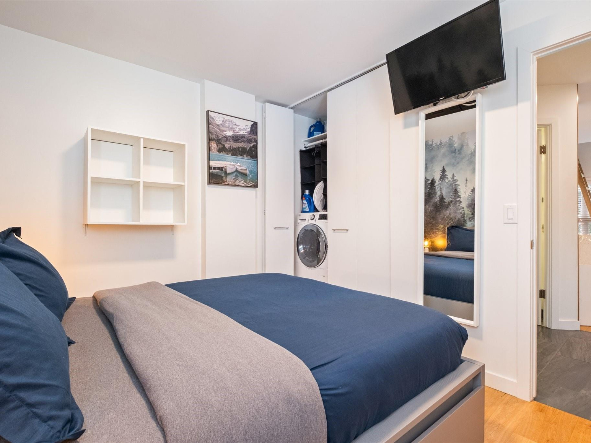 4-2170 Sarajevo Drive image 9