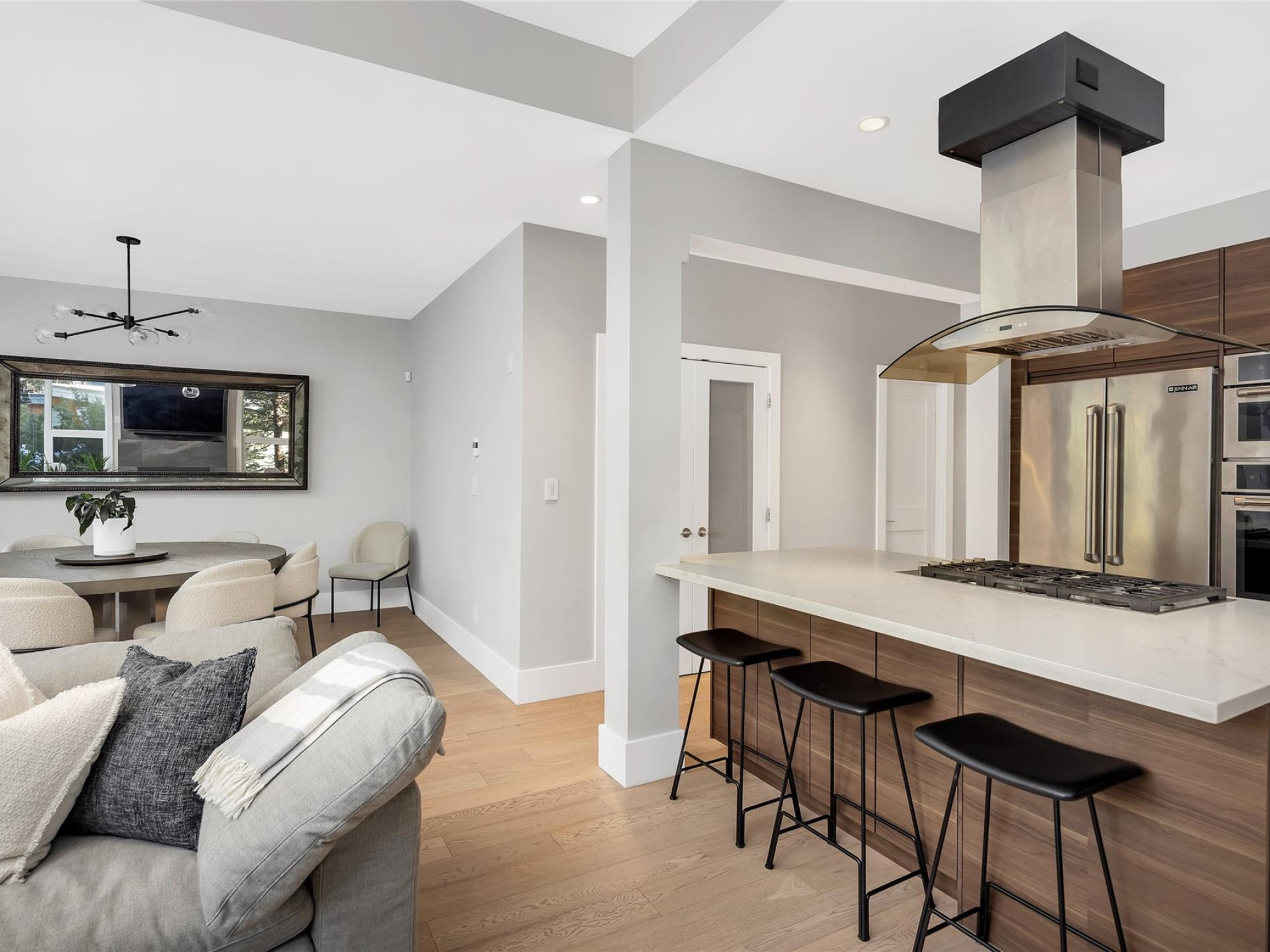 11-1240 Mount Fee Road image 5