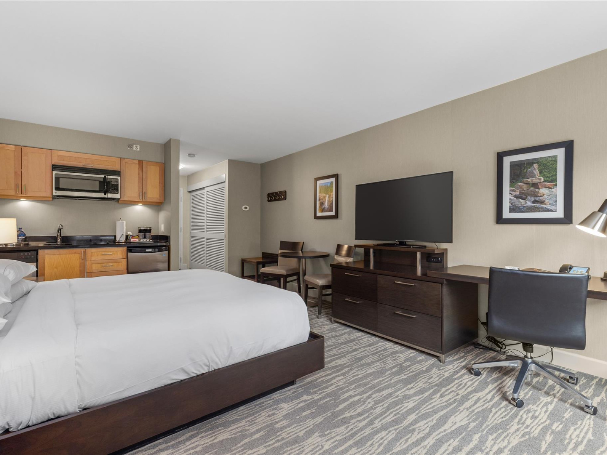 173-4050 Whistler Way image 6