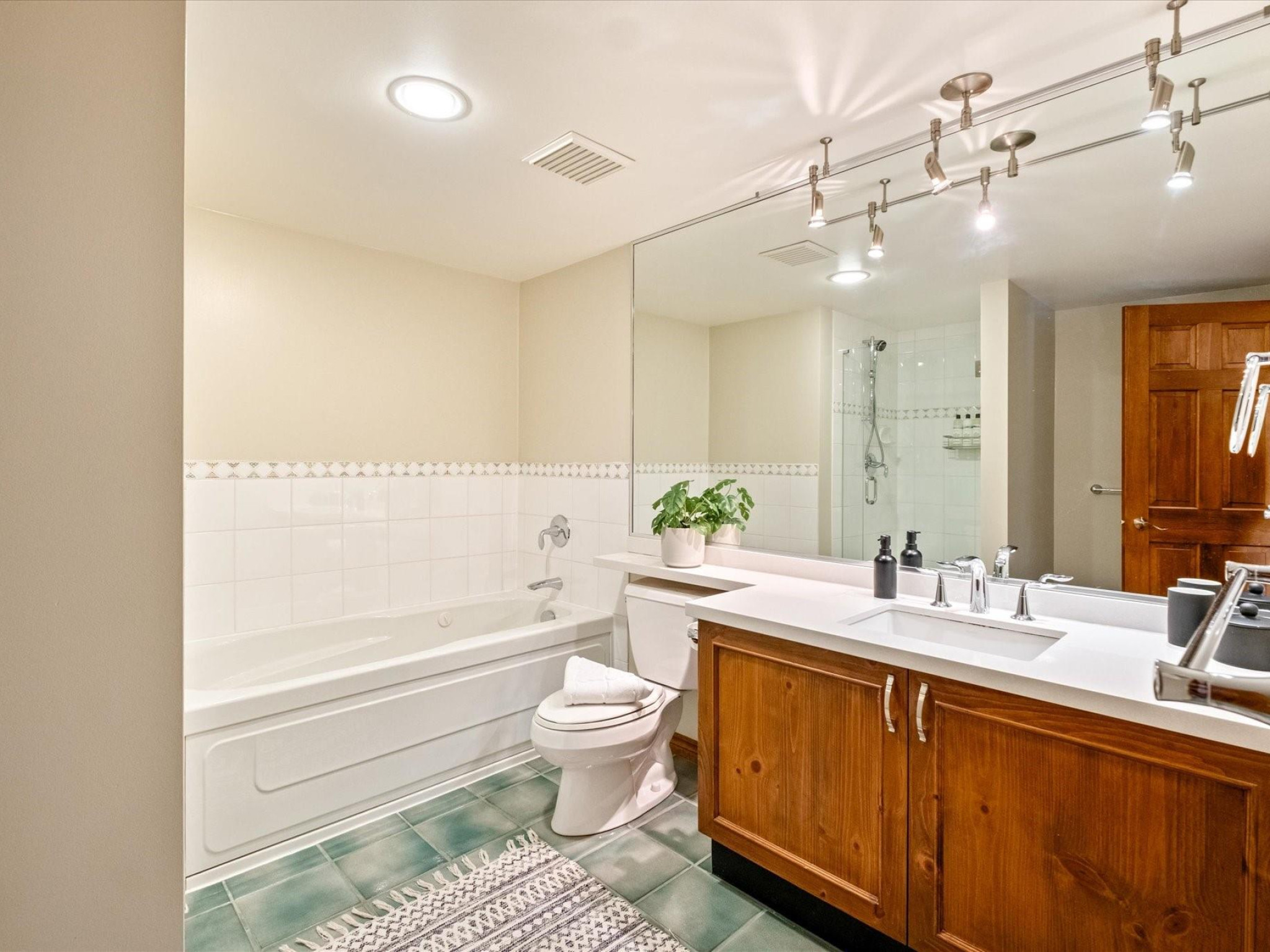 13-4644 Blackcomb Way image 15