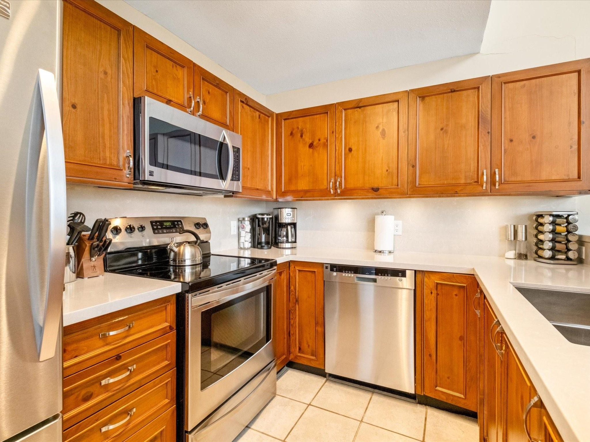 13-4644 Blackcomb Way image 5